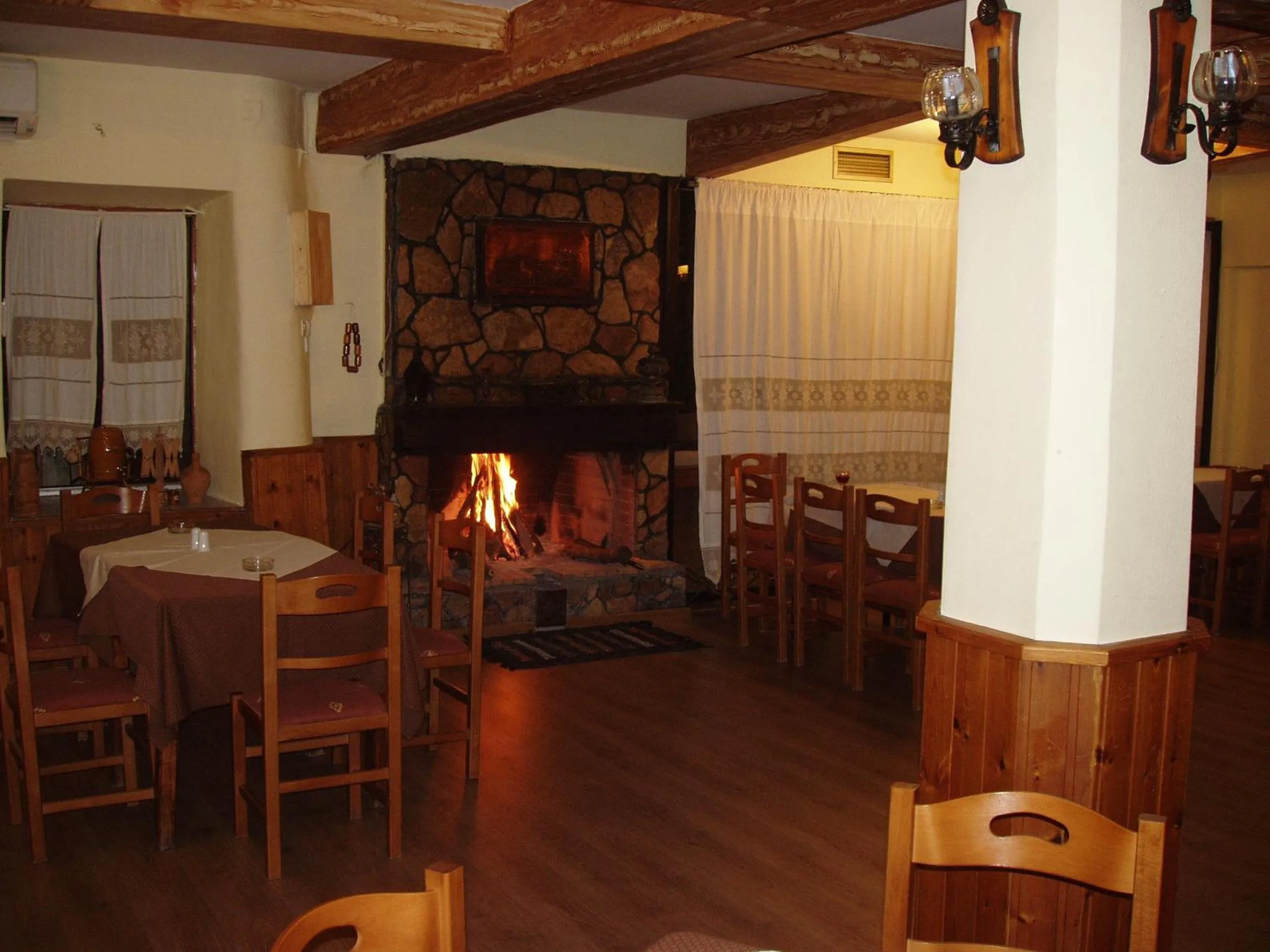 Food in Hotel Drosia