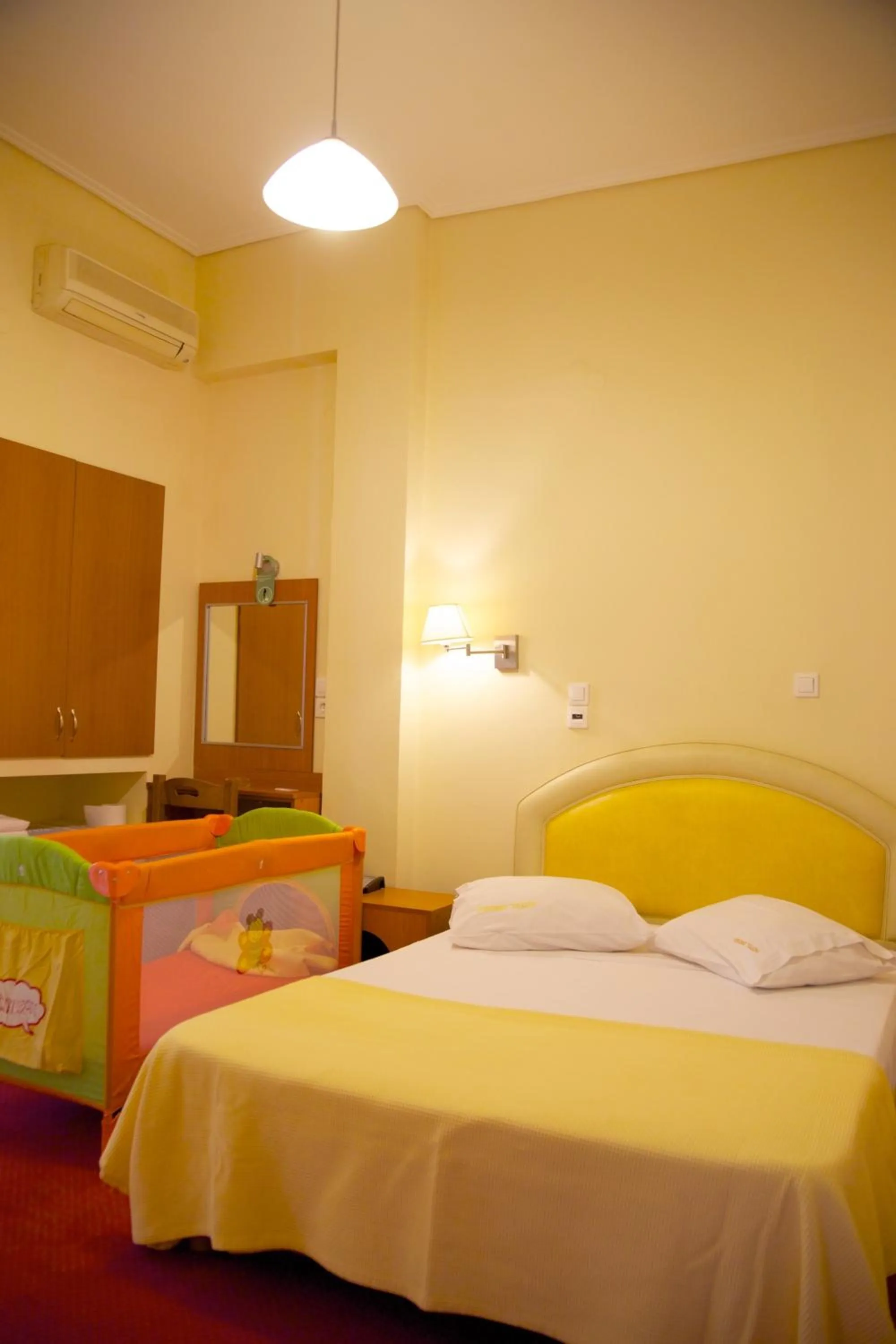 Bedroom, Bed in Hotel Drosia