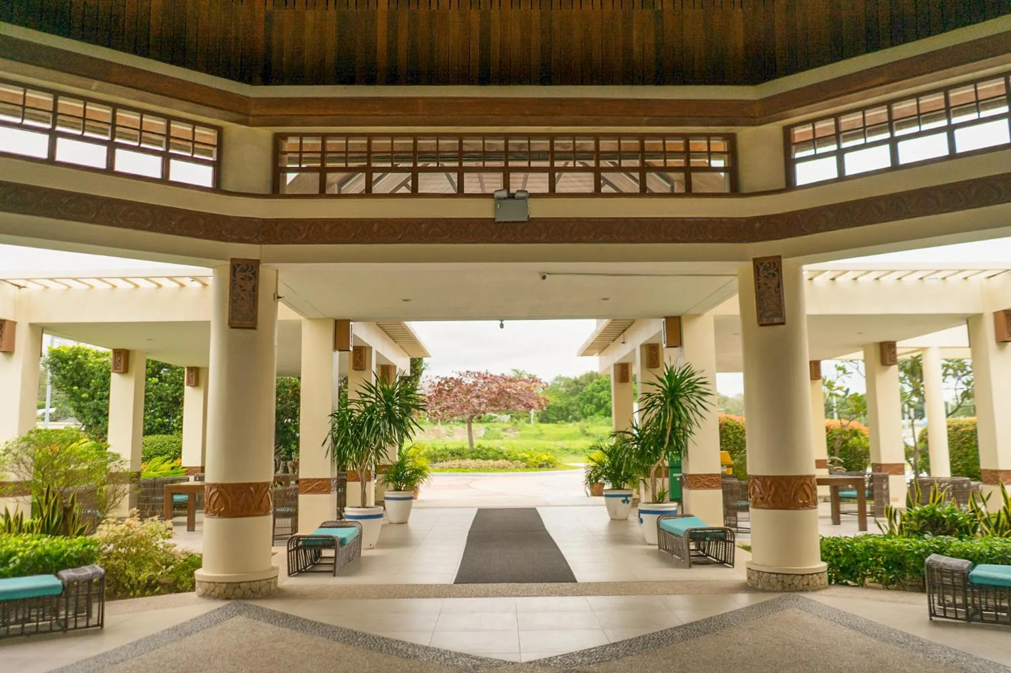 Lobby or reception in Crusoe Cabins Casobe