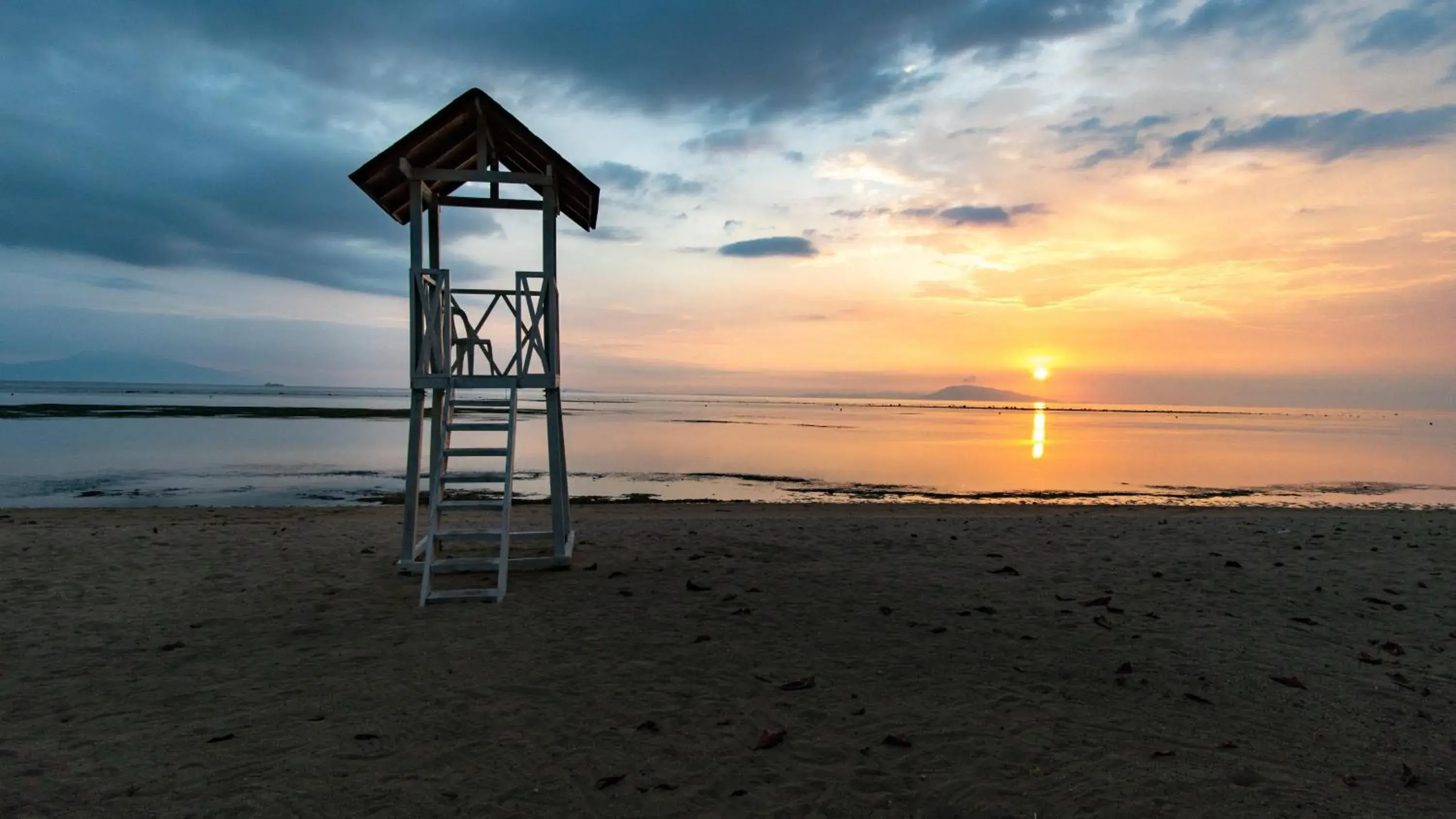 Sunset in Crusoe Cabins Casobe Sunset in Crusoe Cabins Casobe