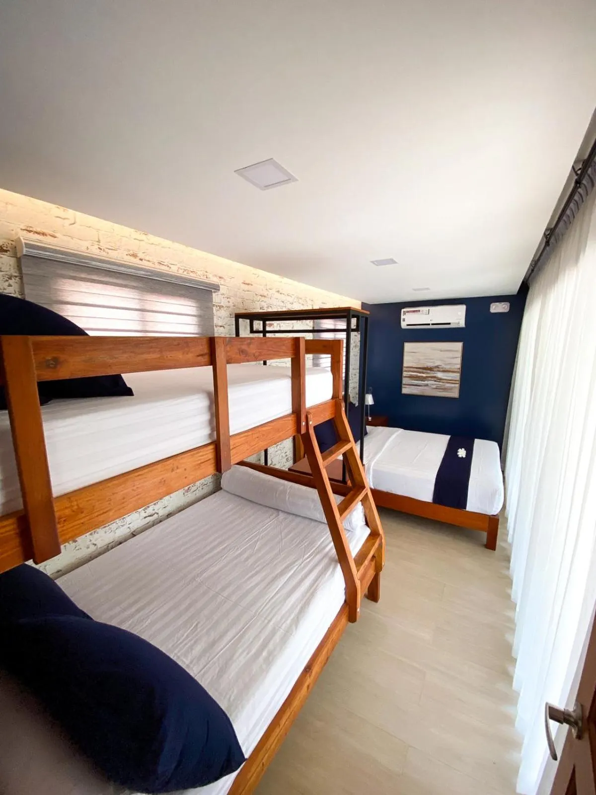 Bedroom, Bed in Crusoe Cabins Casobe