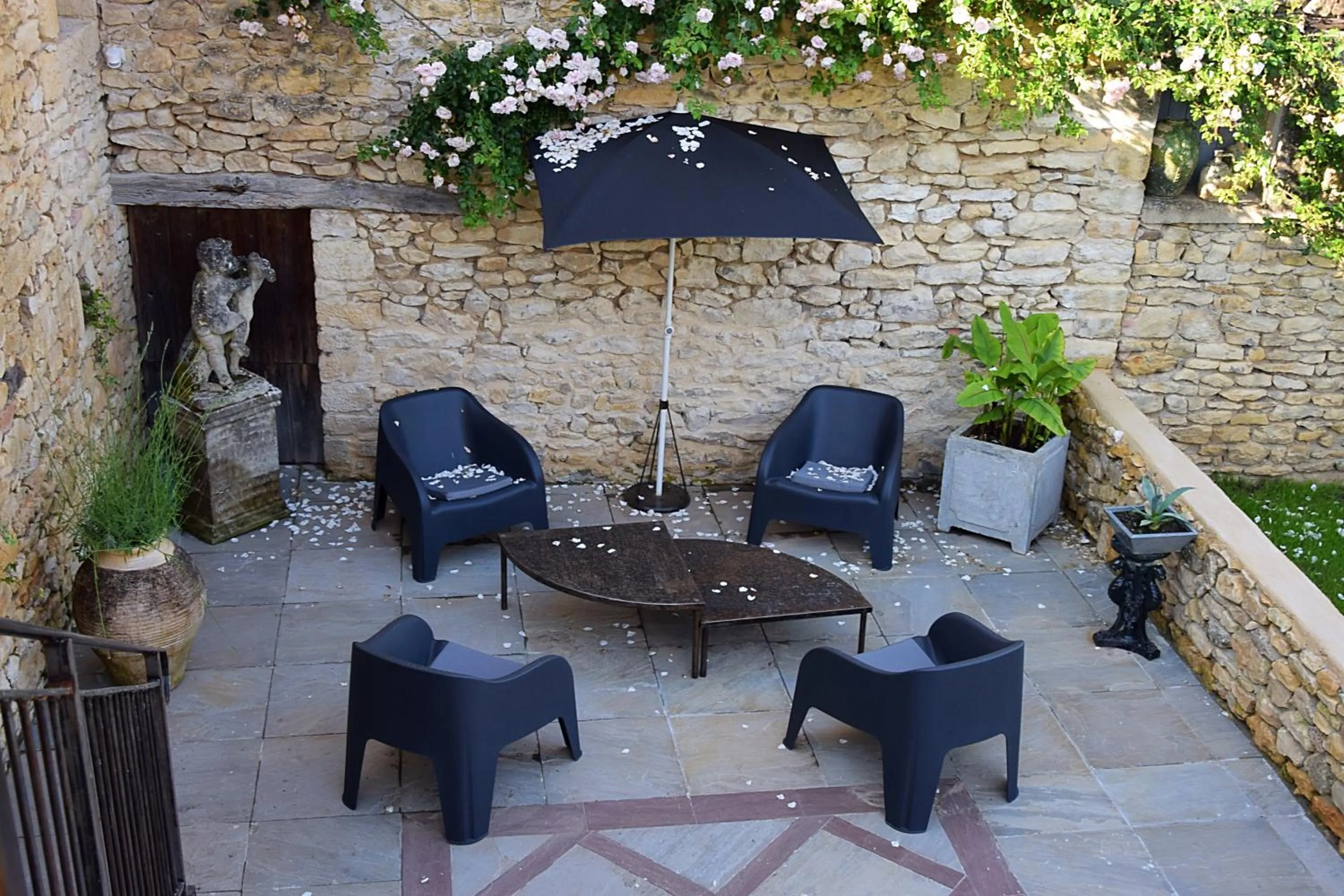 Seating area in L'Intemporelle B&B