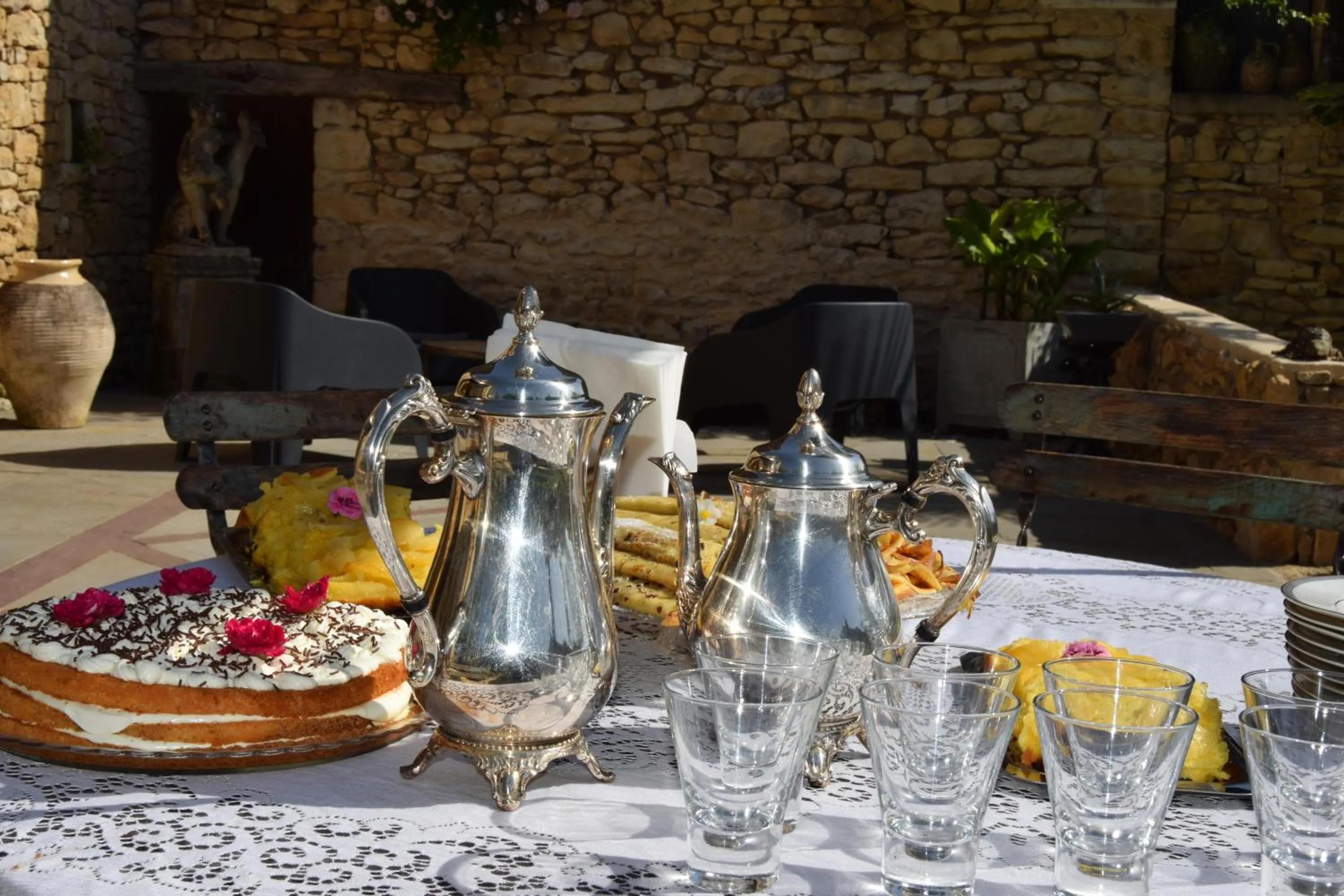 Food and drinks in L'Intemporelle B&B