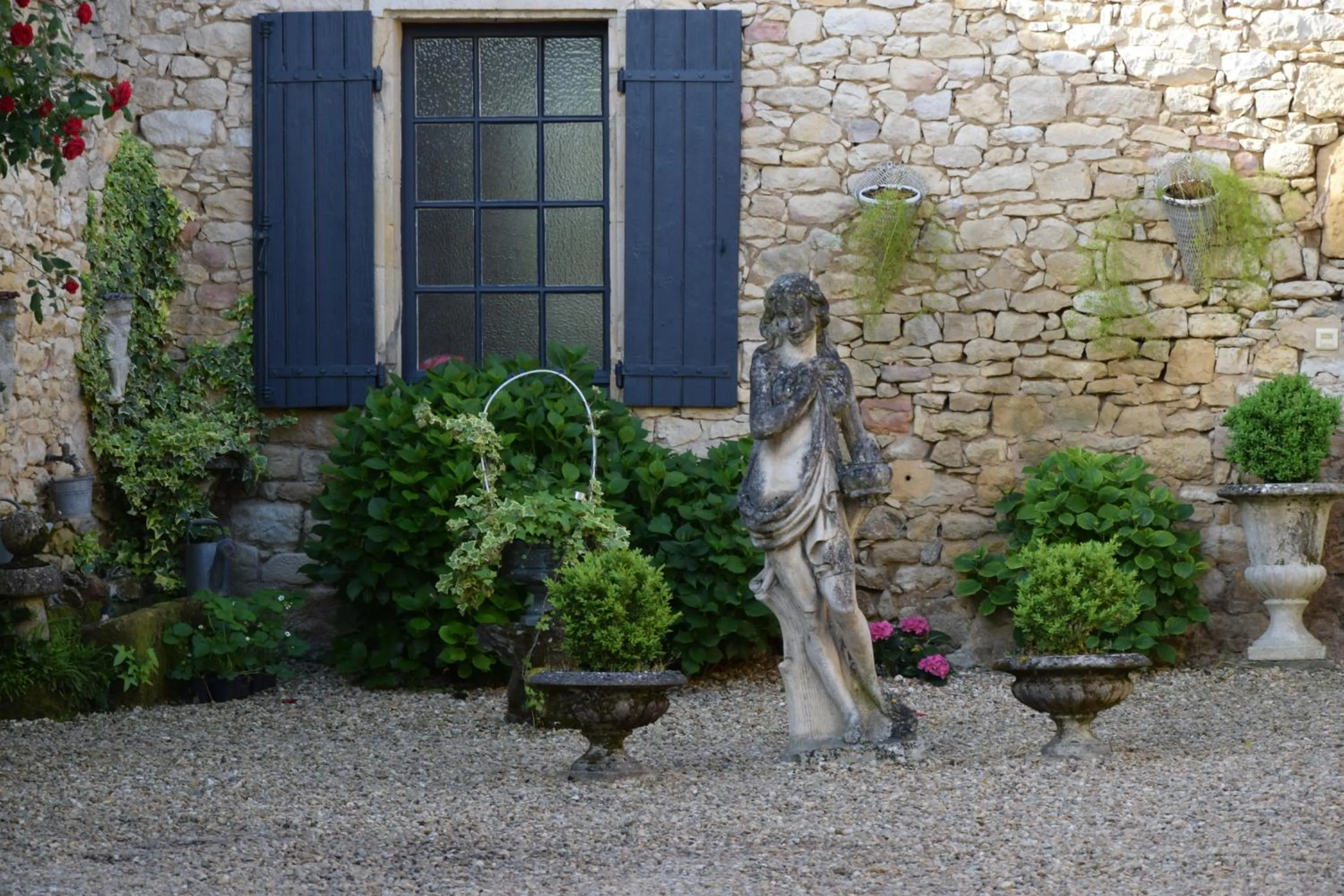 Garden in L'Intemporelle B&B