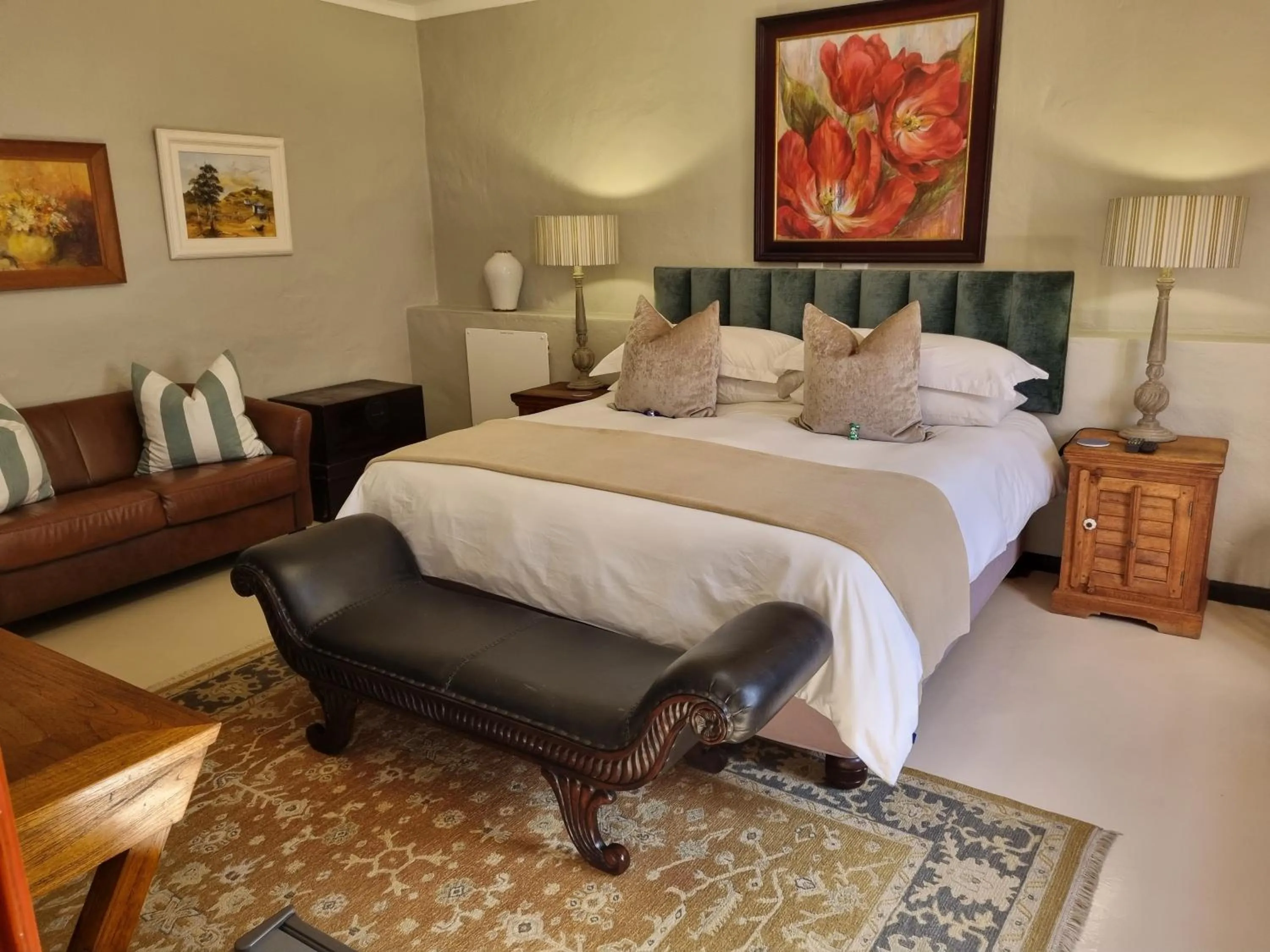 Bed in Barrydale Karoo - BOUTIQUE HOTEL