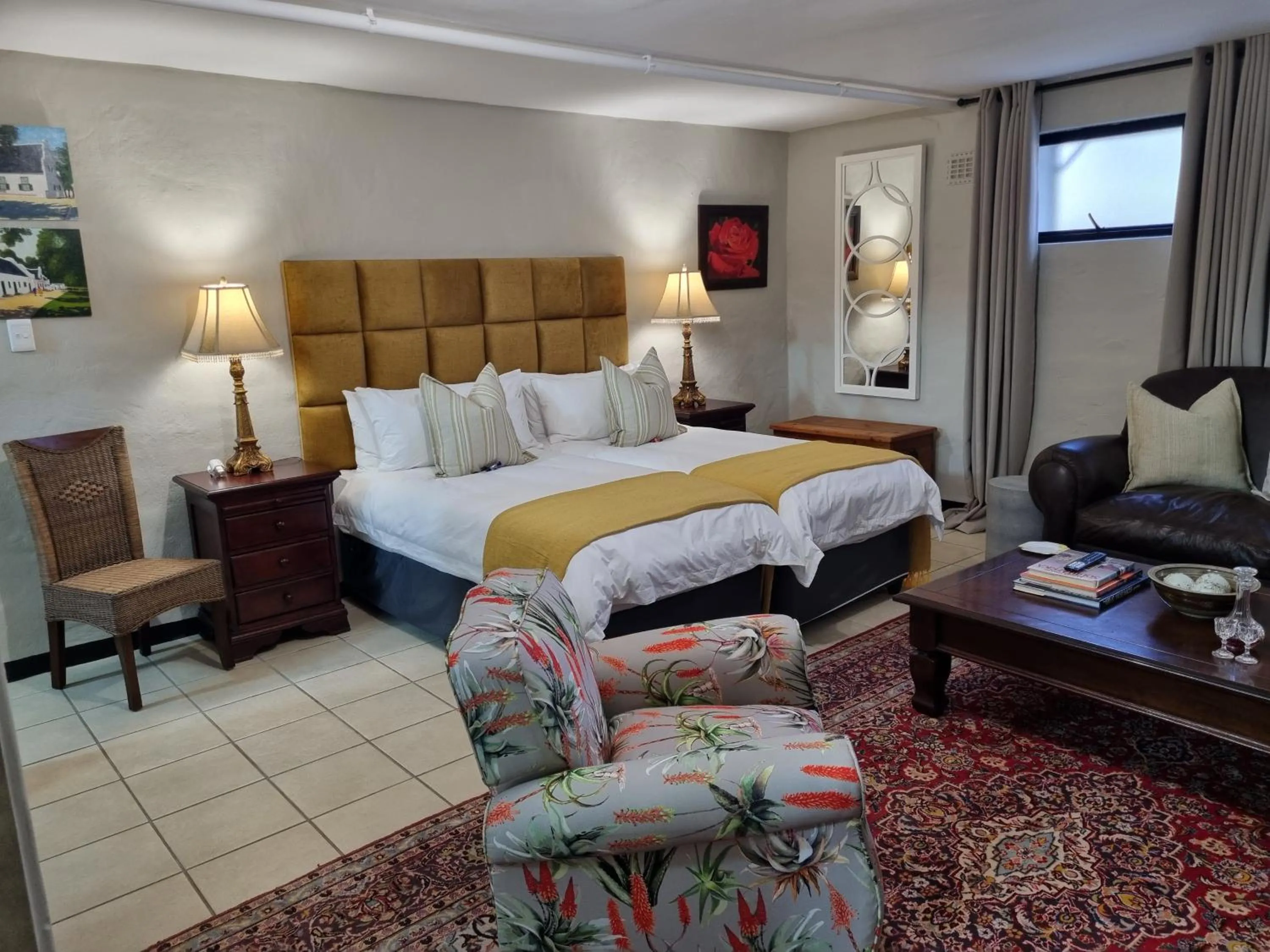 Property building, Bed in Barrydale Karoo - BOUTIQUE HOTEL