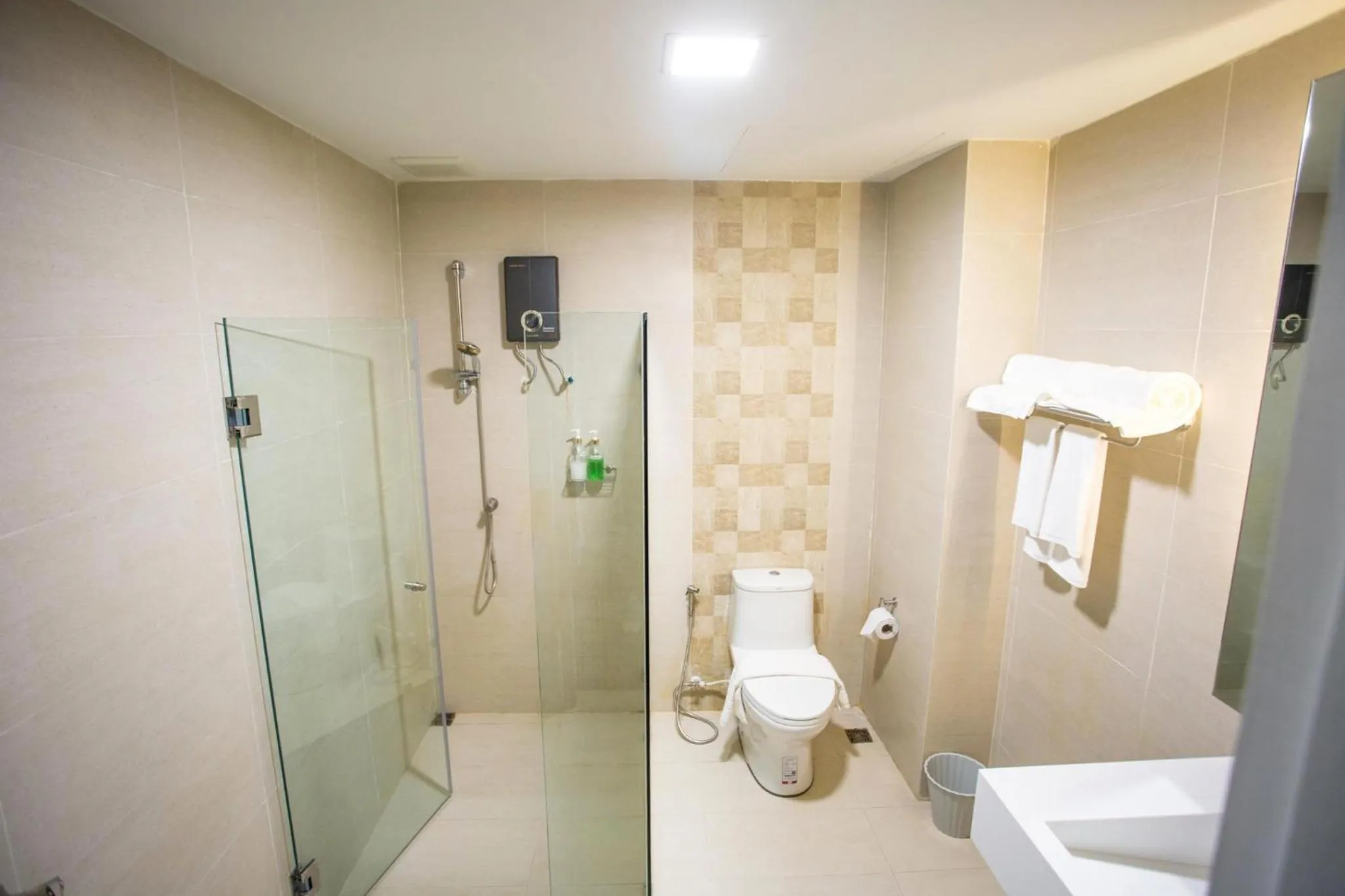 The Cheewin Hotel And Convention