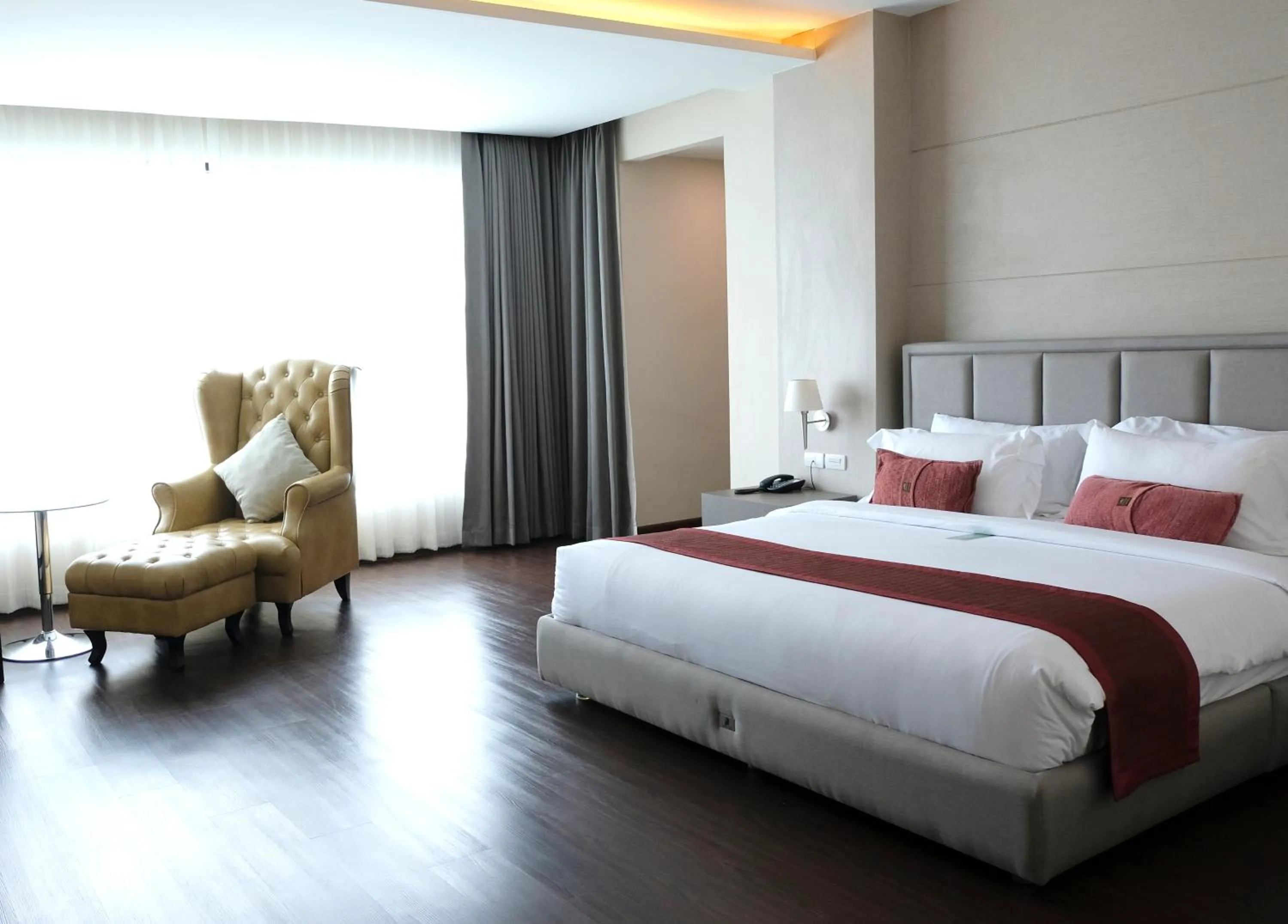 Bed in The Cheewin Hotel And Convention