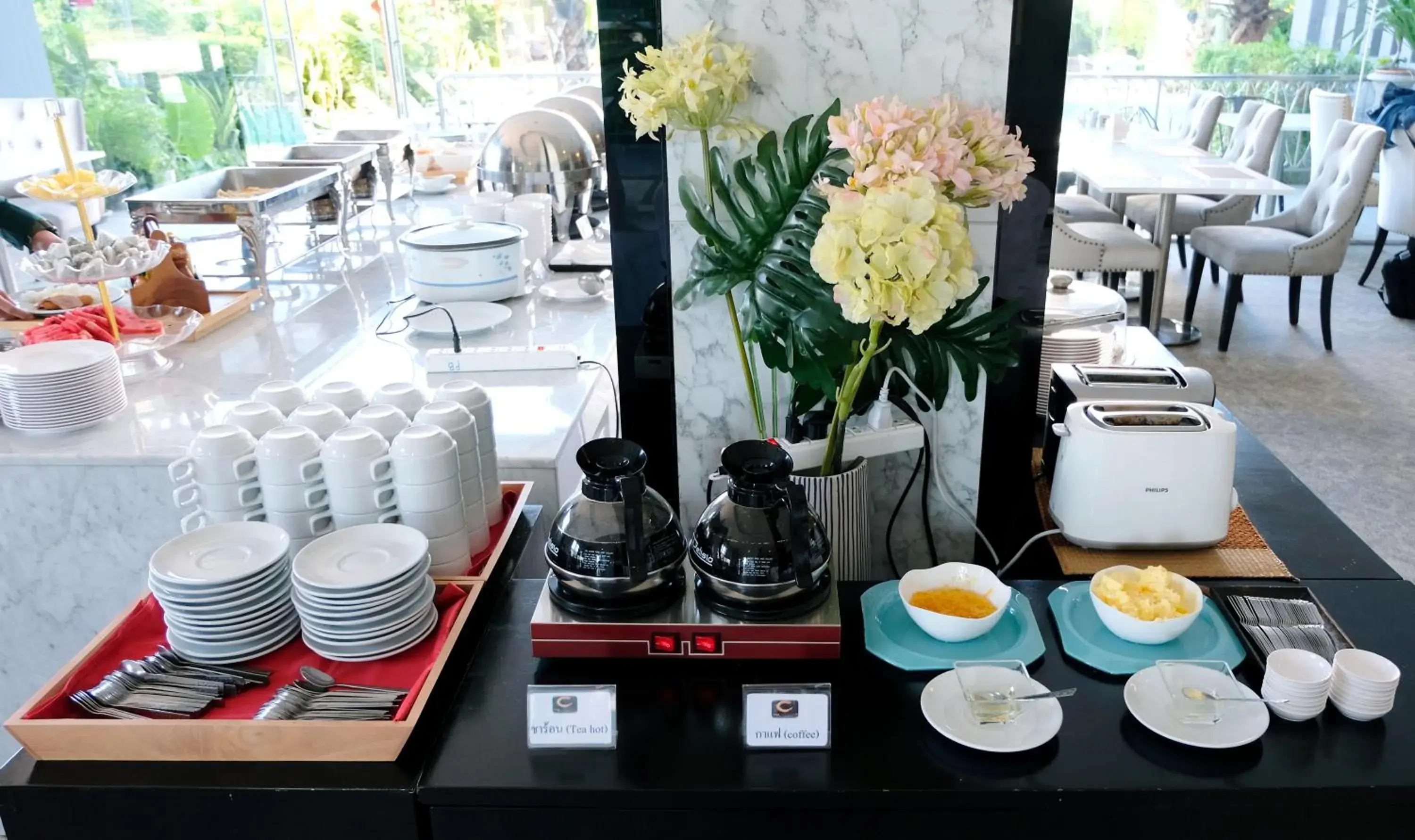 Restaurant/places to eat in The Cheewin Hotel And Convention Restaurant/places to eat in The Cheewin Hotel And Convention