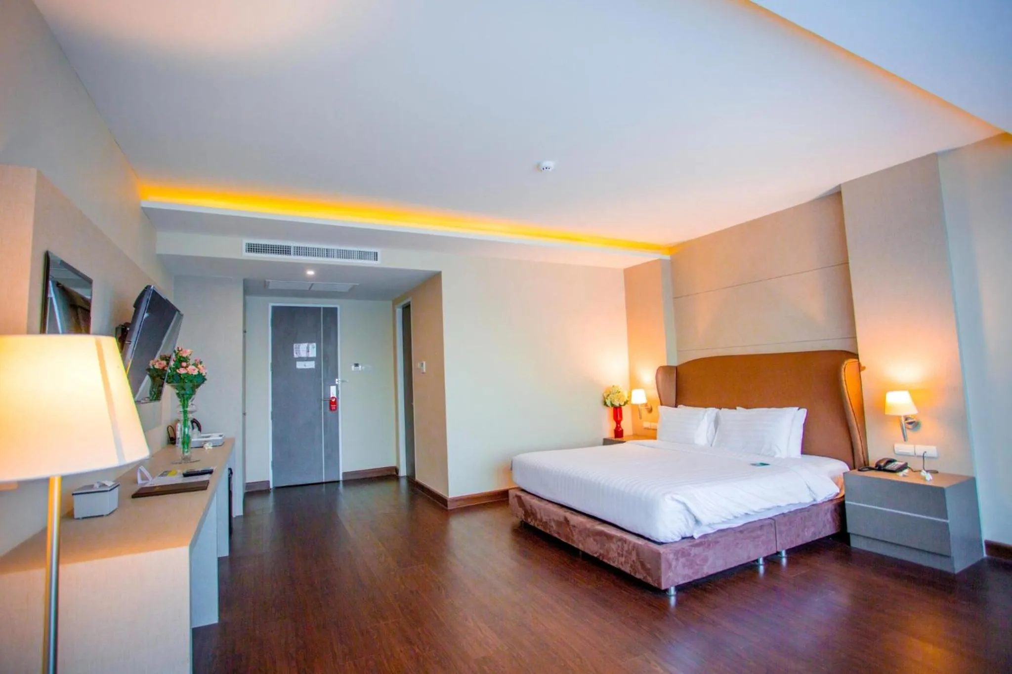 Bed in The Cheewin Hotel And Convention