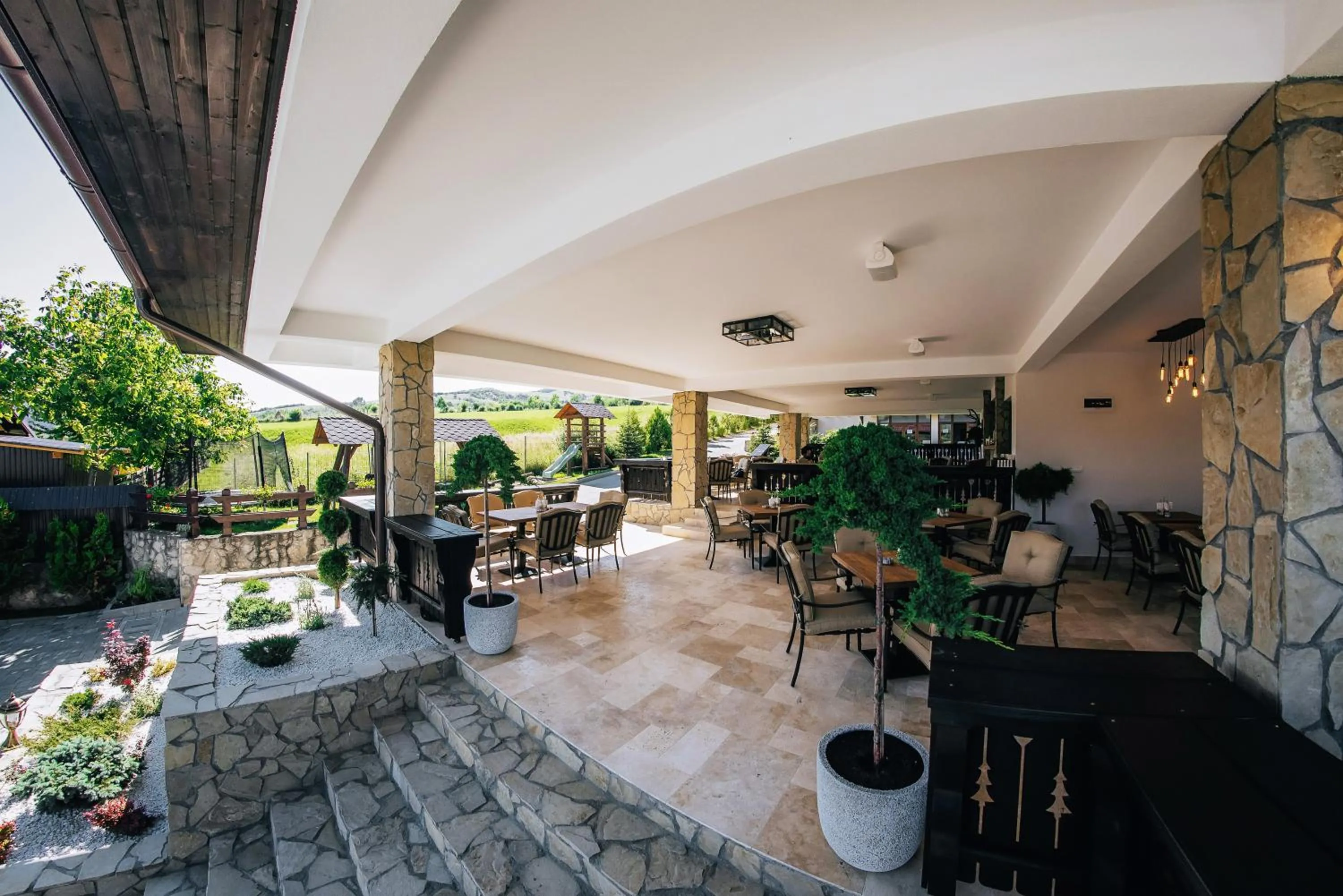 Property building in Pension Casa Humor