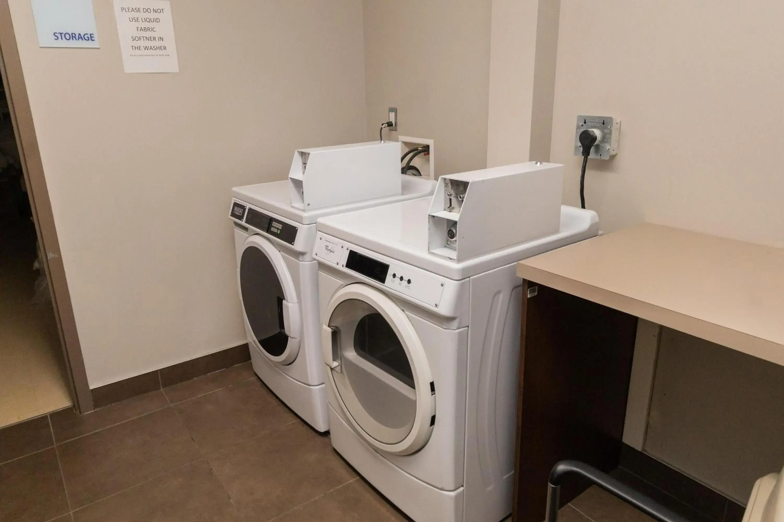 Property building in Deer Lake Horizon Hotel, BW Signature Collection Property building in Deer Lake Horizon Hotel, BW Signature Collection