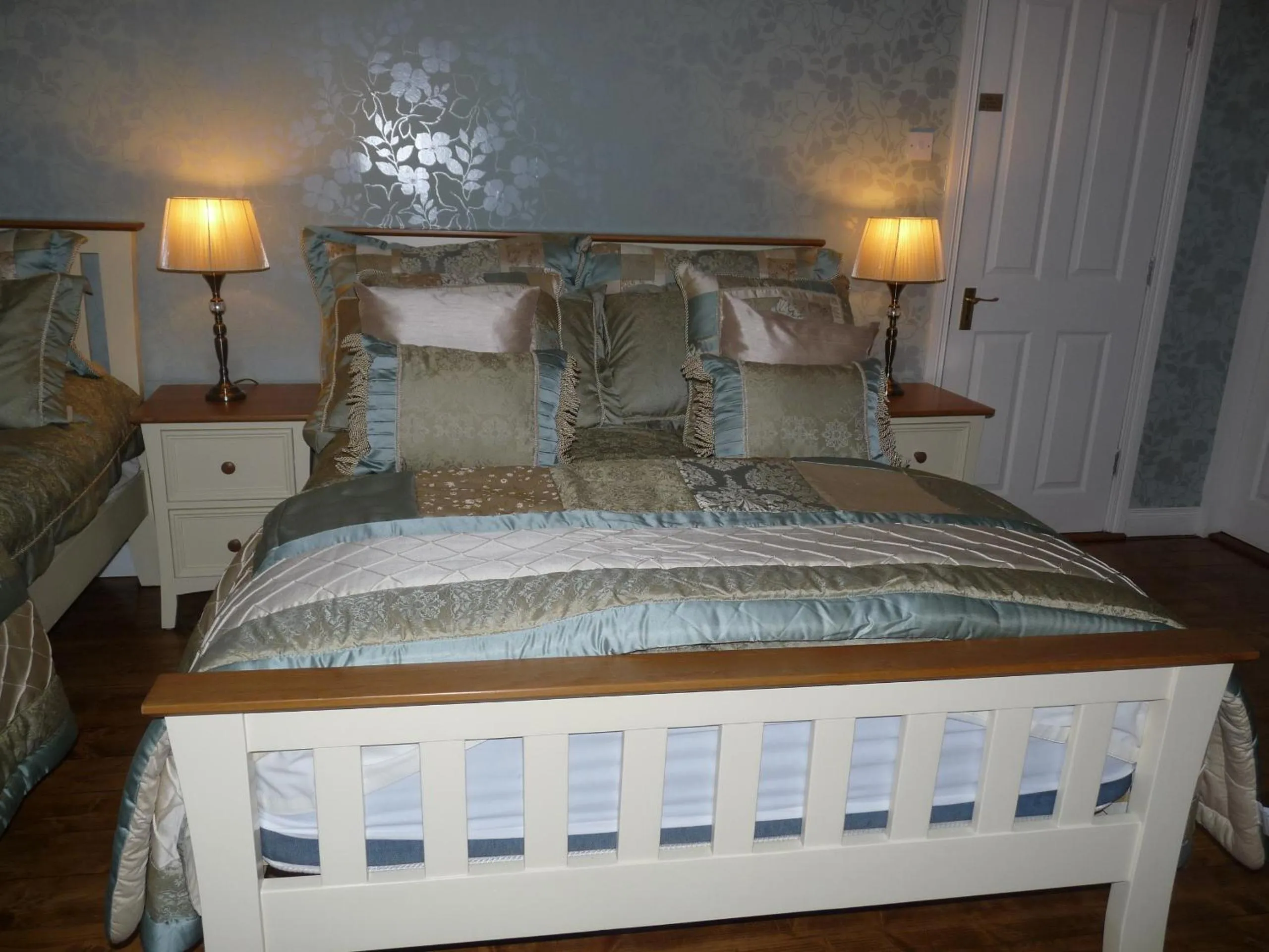 Bed in Stirabout Lane B&B