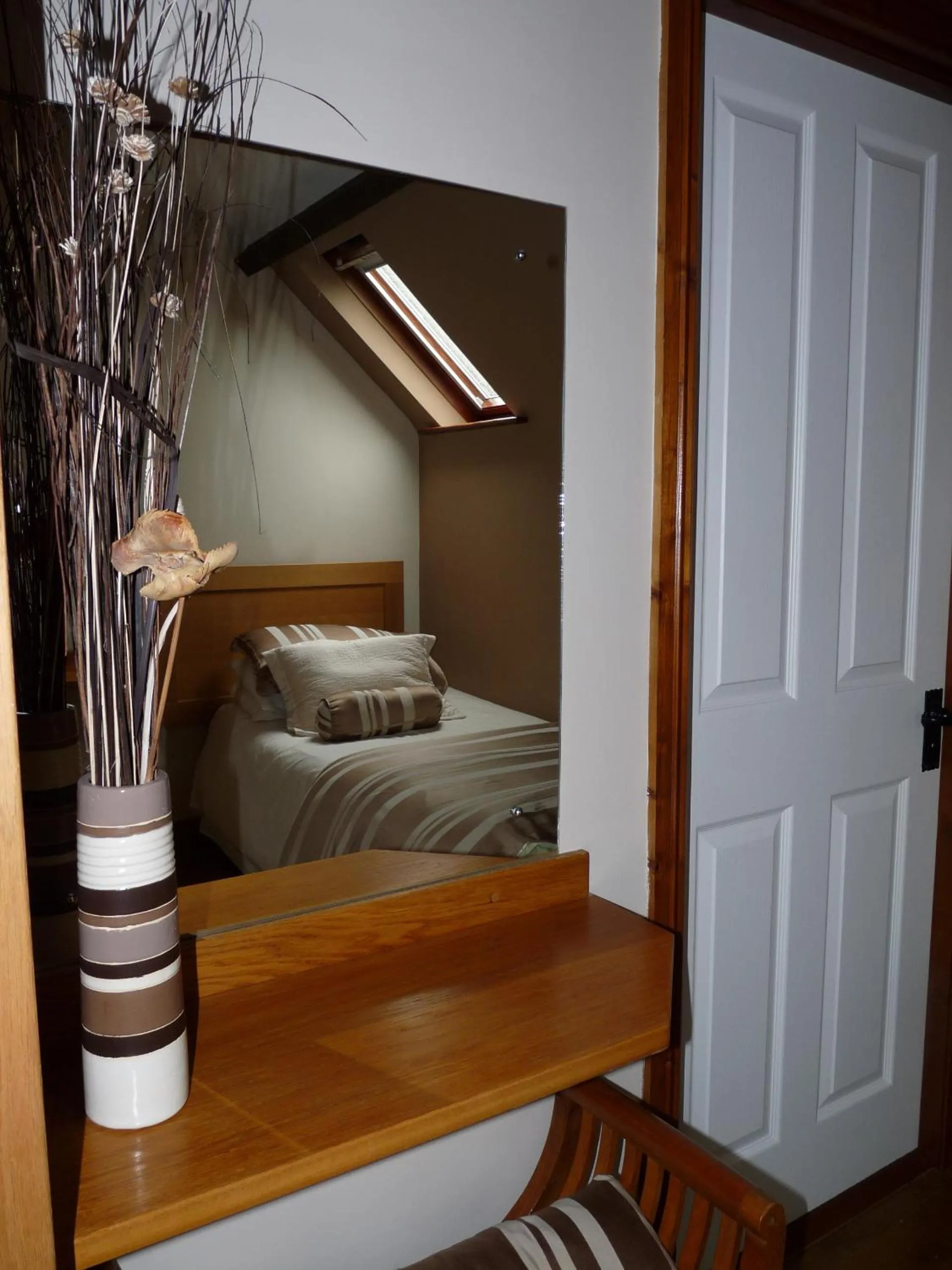 Bedroom, Bed in Stirabout Lane B&B