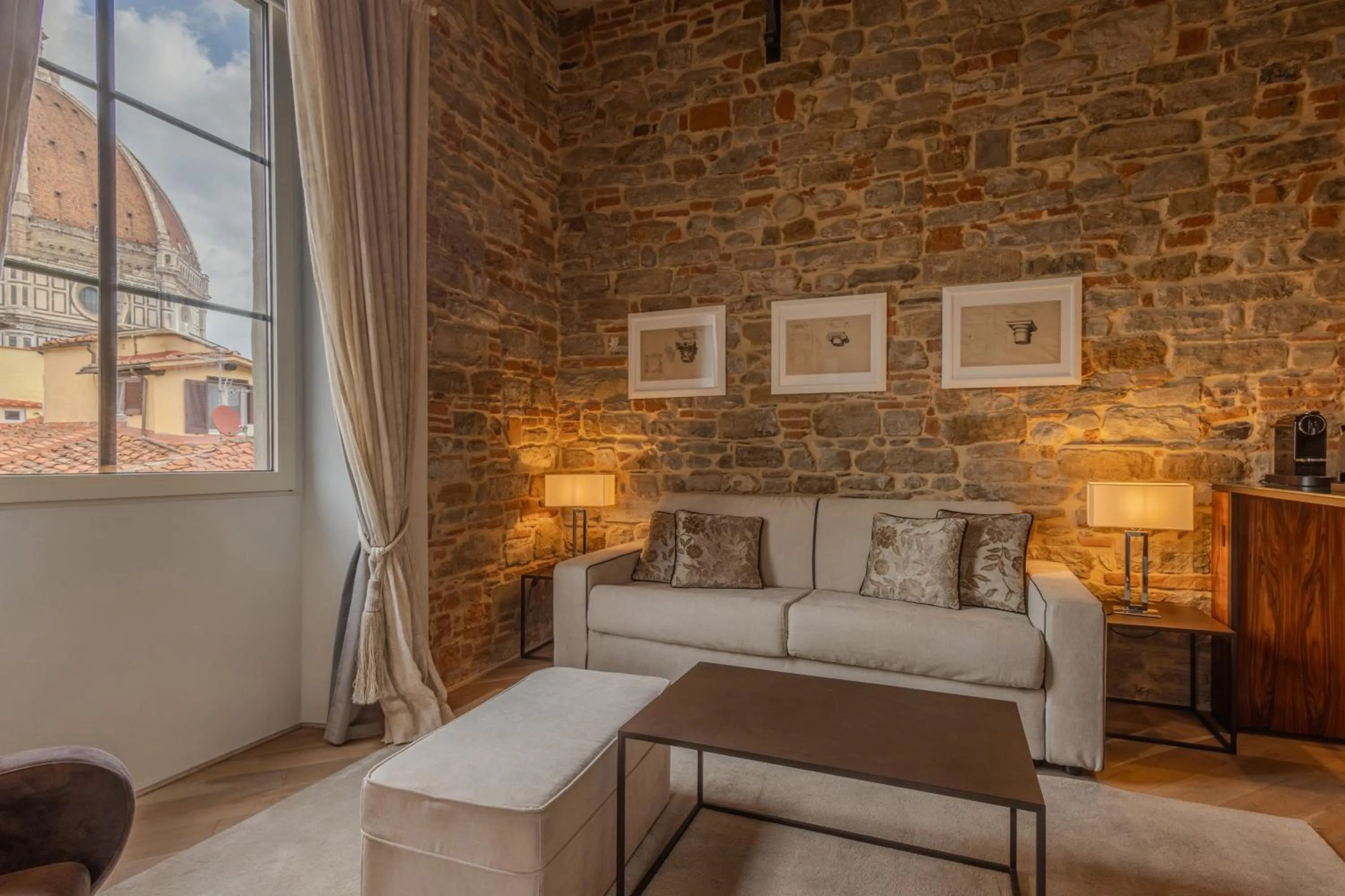 Seating area, Bed in Donati Luxury Tower Suites