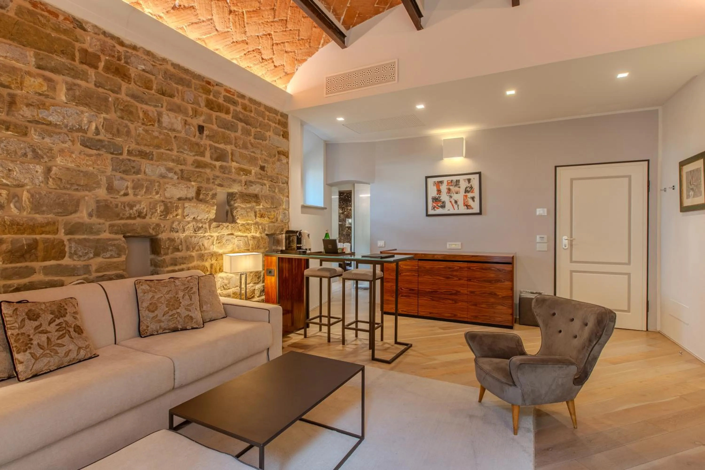 Seating area in Donati Luxury Tower Suites