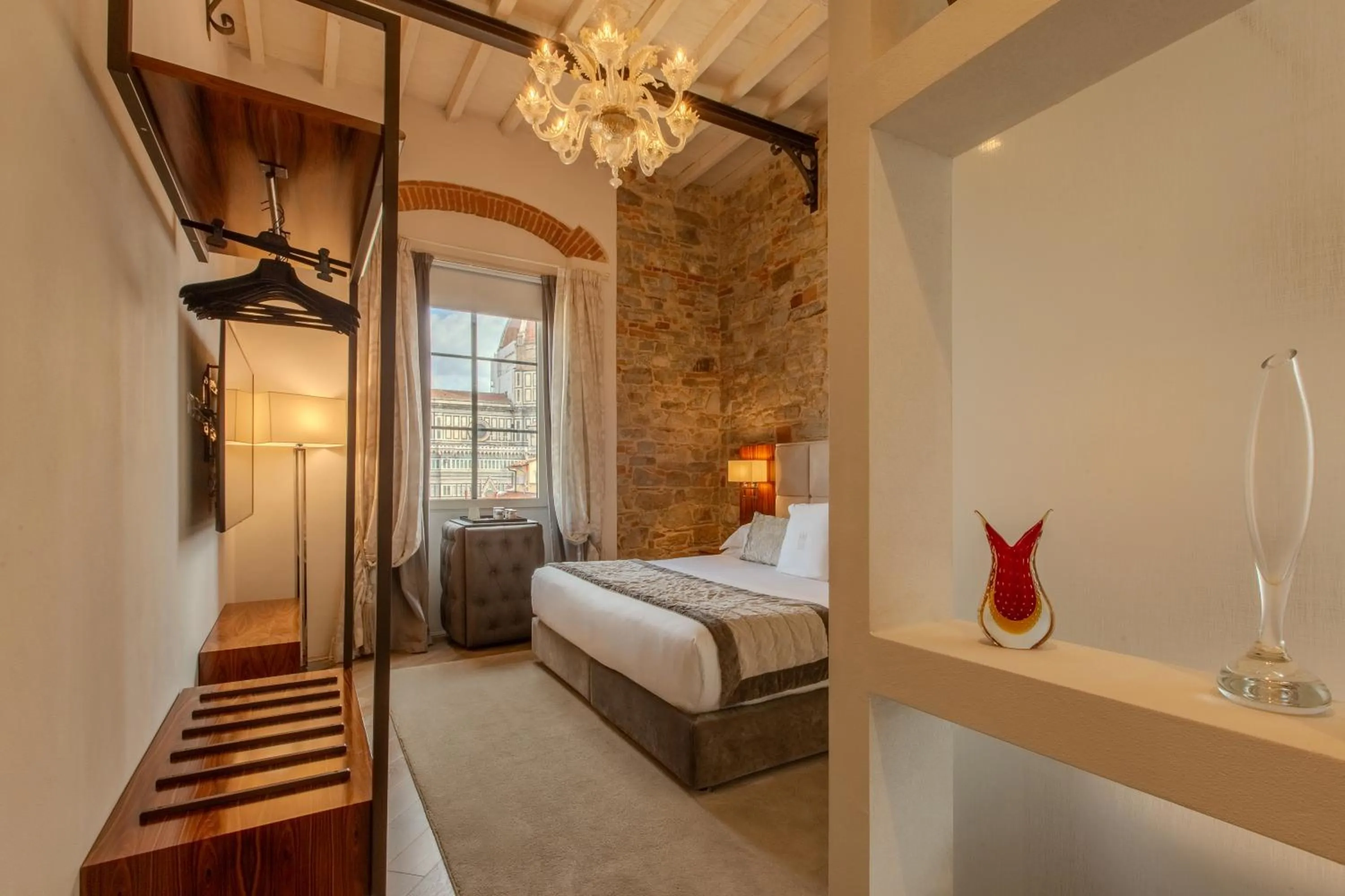 Bedroom, Bed in Donati Luxury Tower Suites