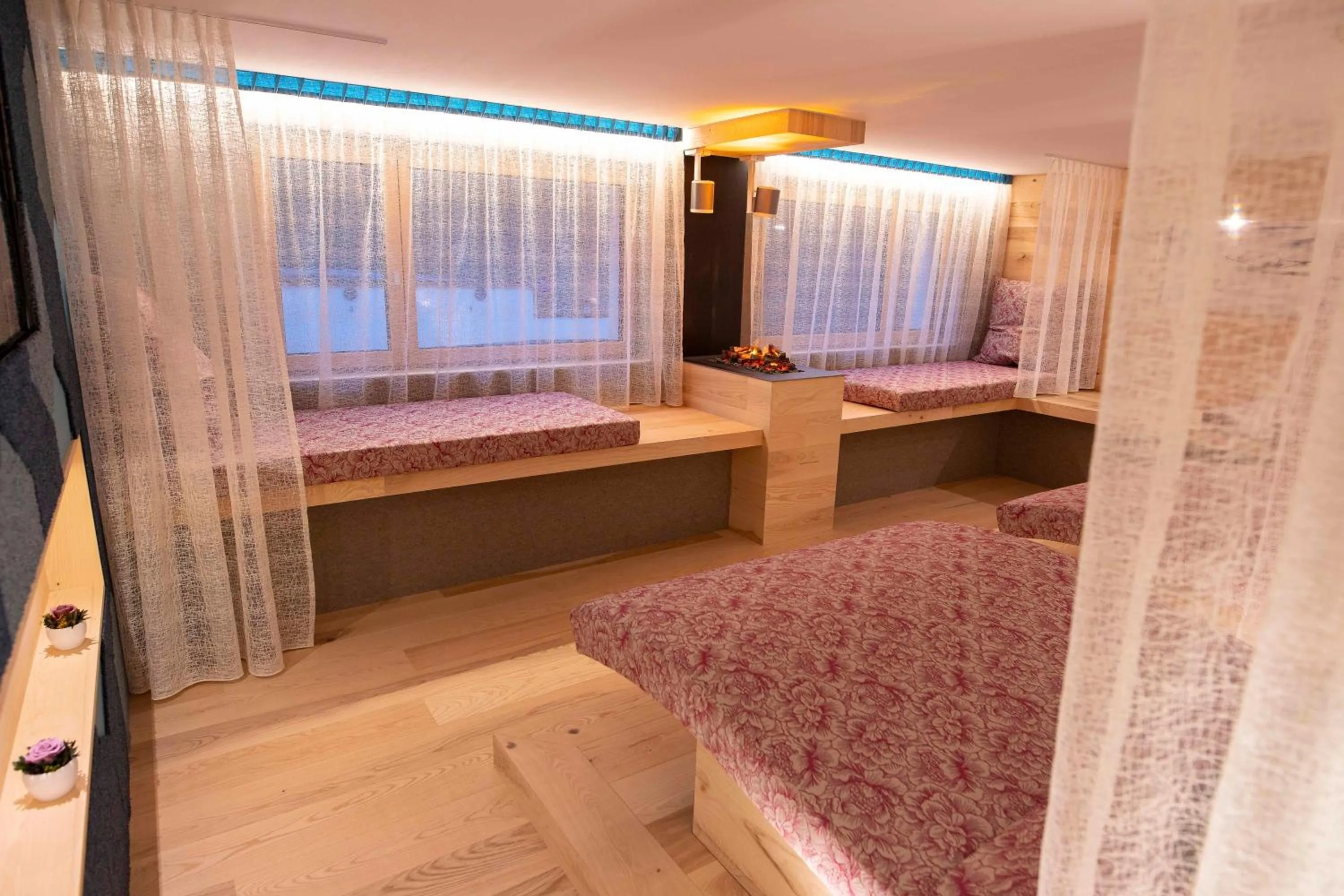 Sauna, Bed in Hotel Lucia - 3 Sterne Superior