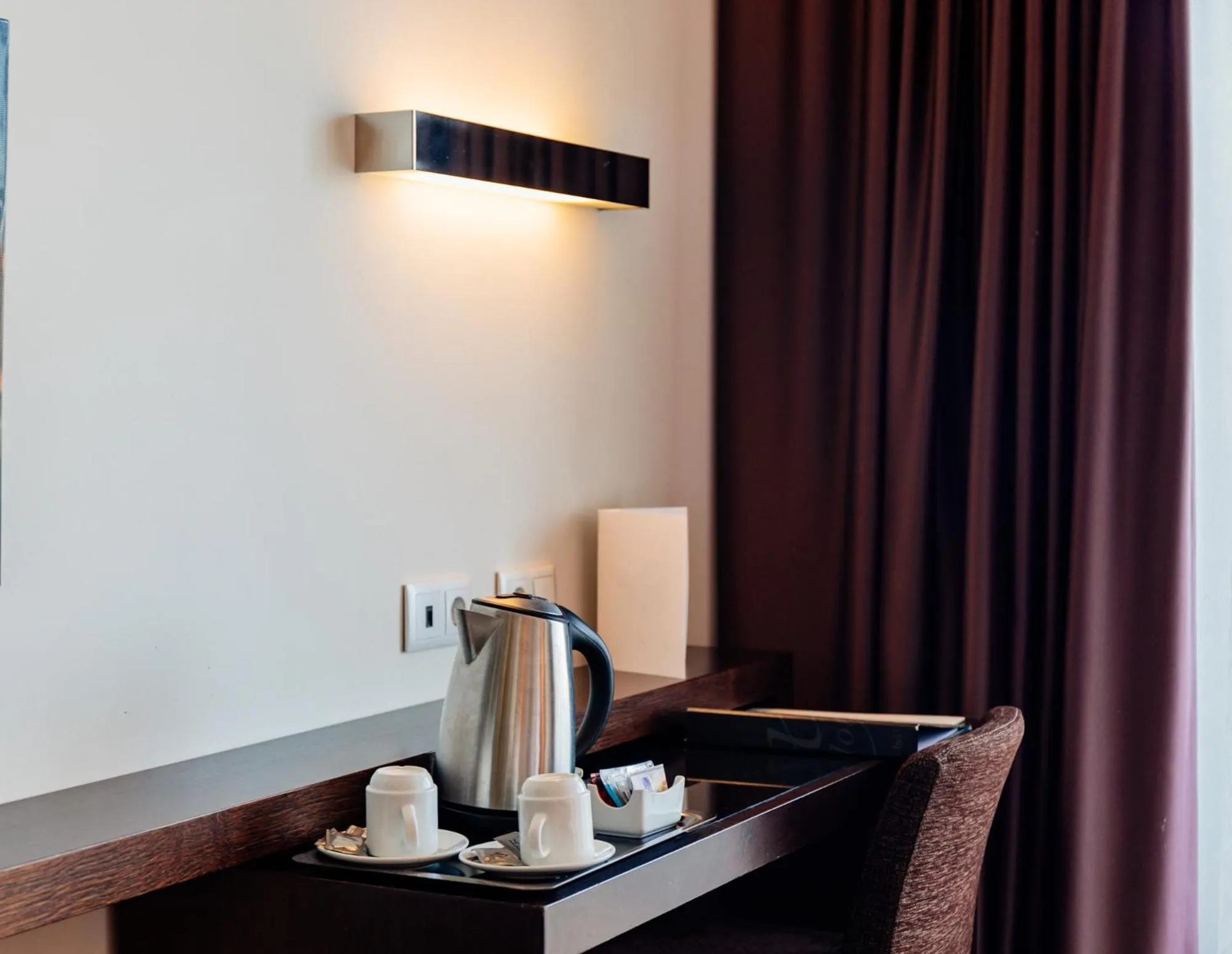 Coffee/tea facilities in Axis Porto Business & Spa Hotel