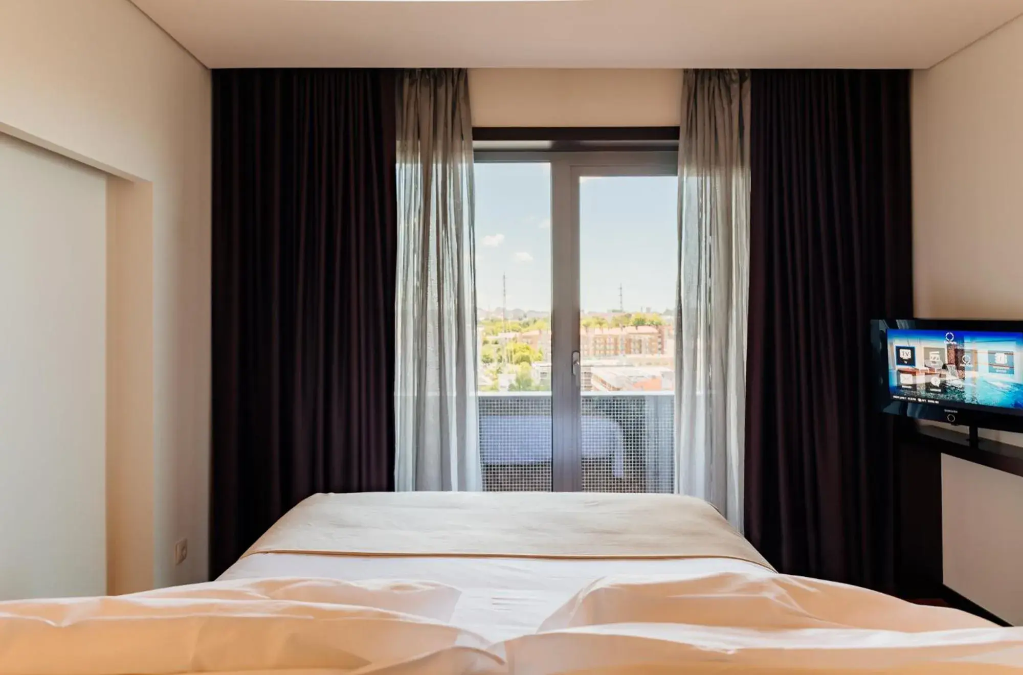Double Room with Balcony in Axis Porto Business & Spa Hotel Double Room with Balcony in Axis Porto Business & Spa Hotel