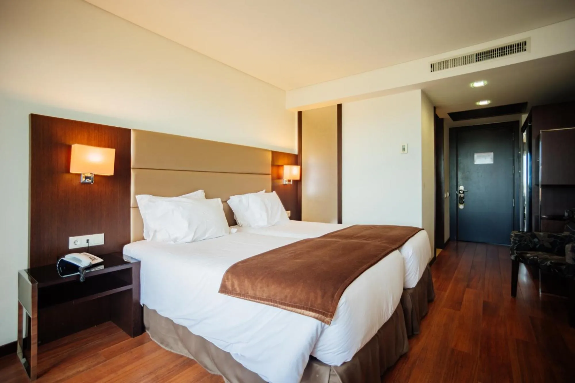 Bedroom, Bed in Axis Porto Business & Spa Hotel