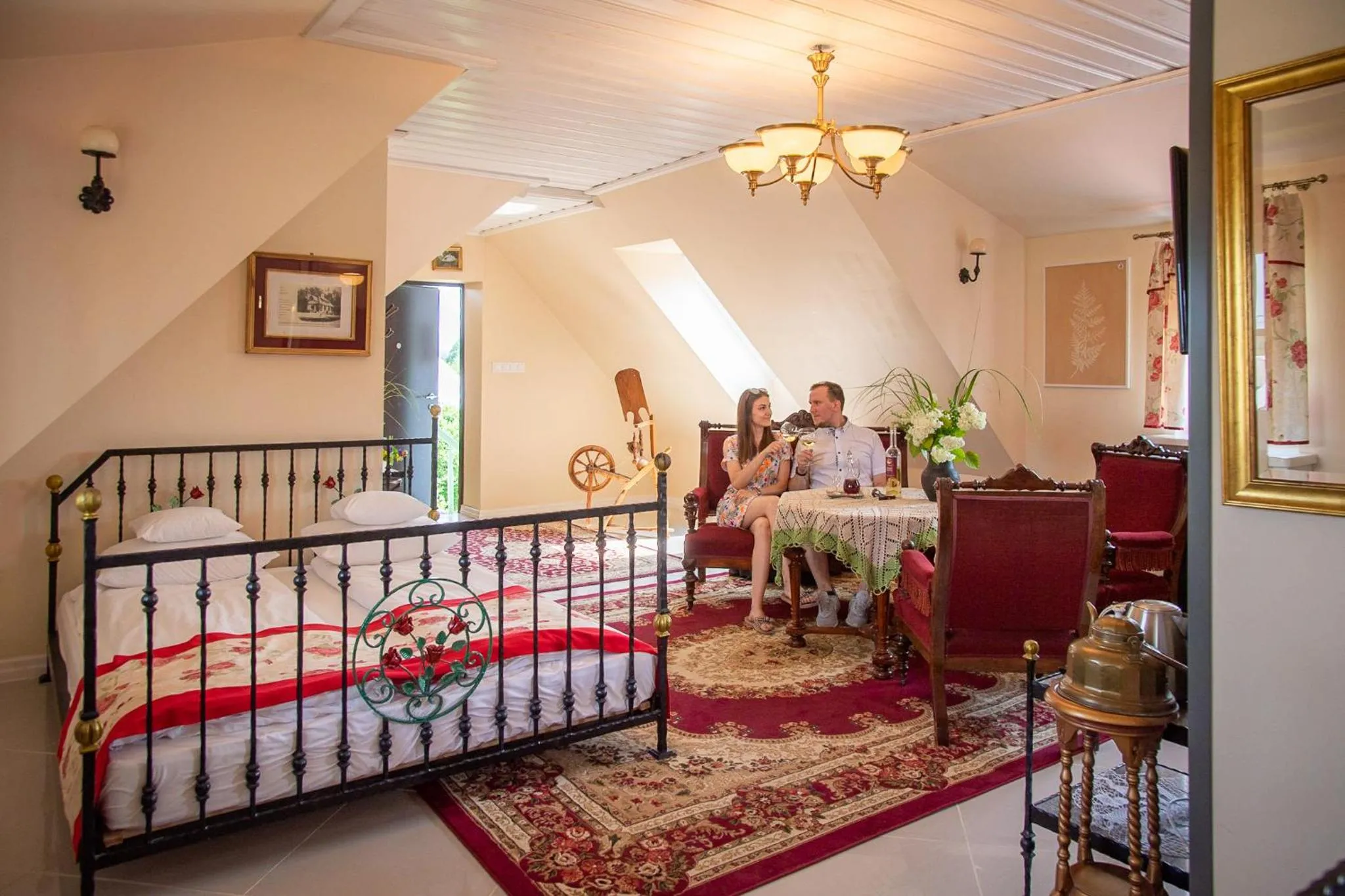 Property building, Bed in Apartamenty Galeria Trunków