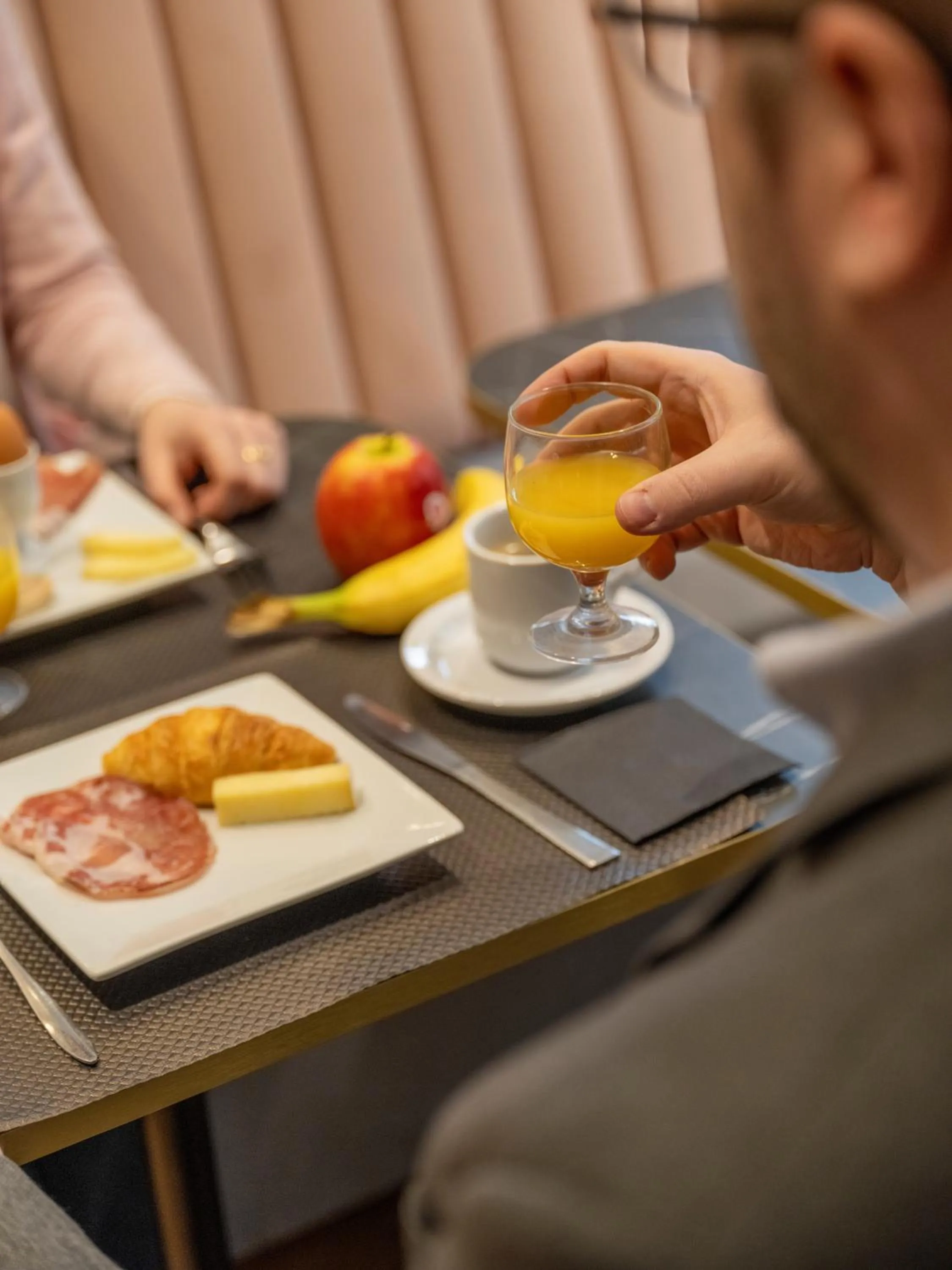 Breakfast in Hotel Boronali - Nouvellement rénové