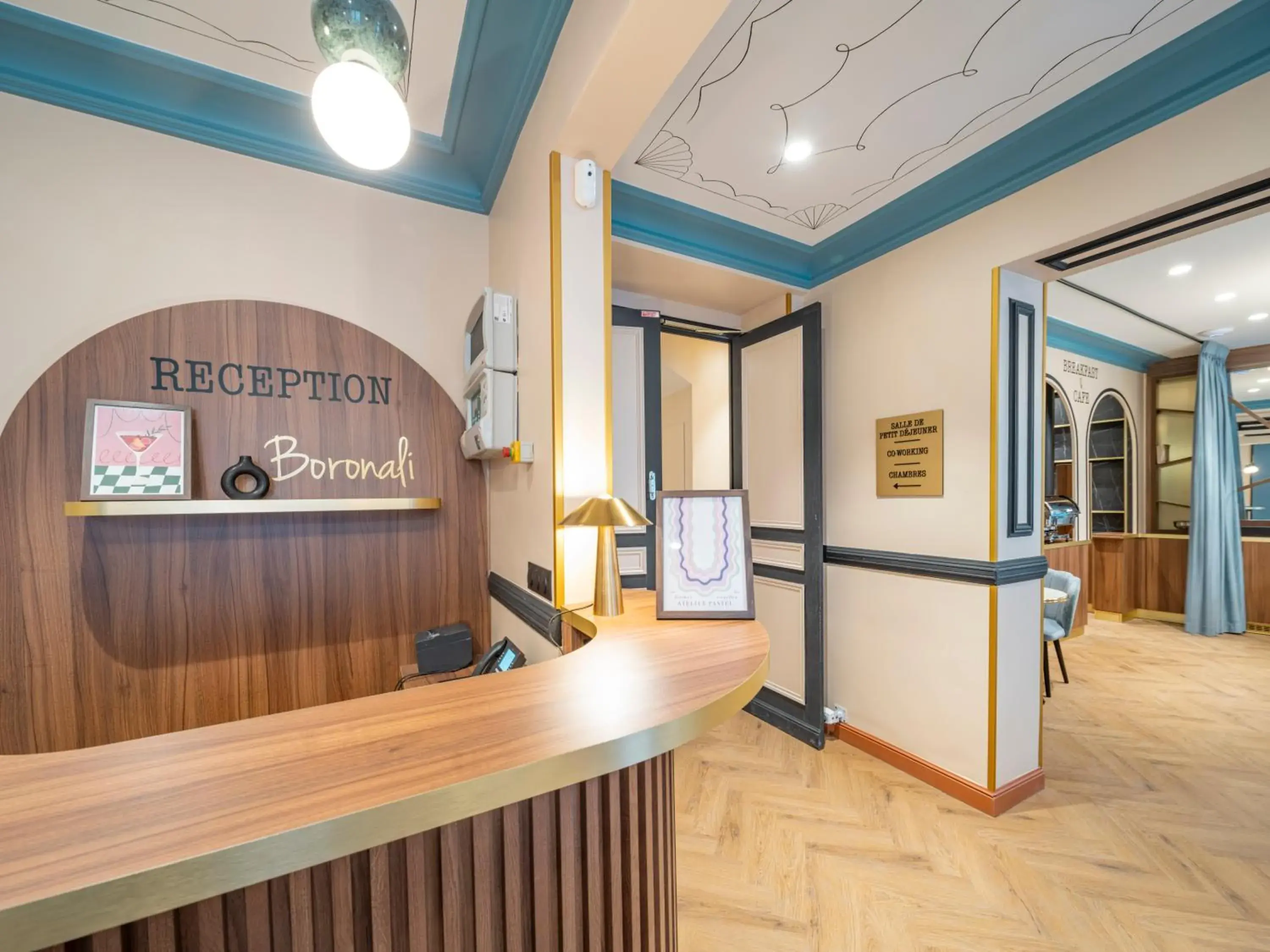 Lobby or reception in Hotel Boronali - Nouvellement rénové Lobby or reception in Hotel Boronali - Nouvellement rénové