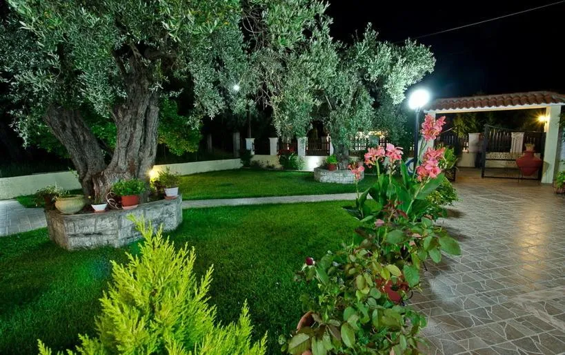 Garden in Studios Filippos