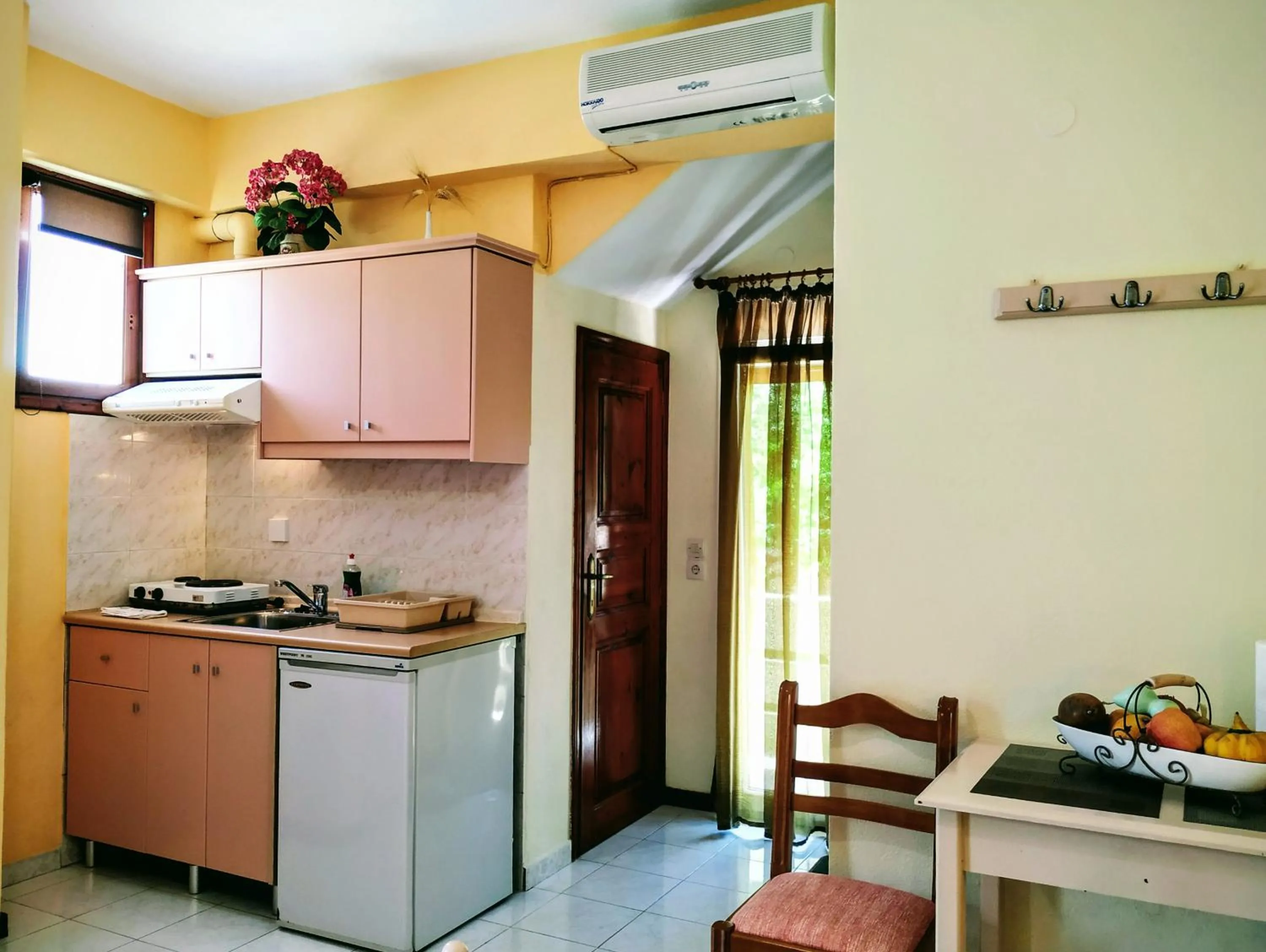Kitchen or kitchenette in Studios Filippos