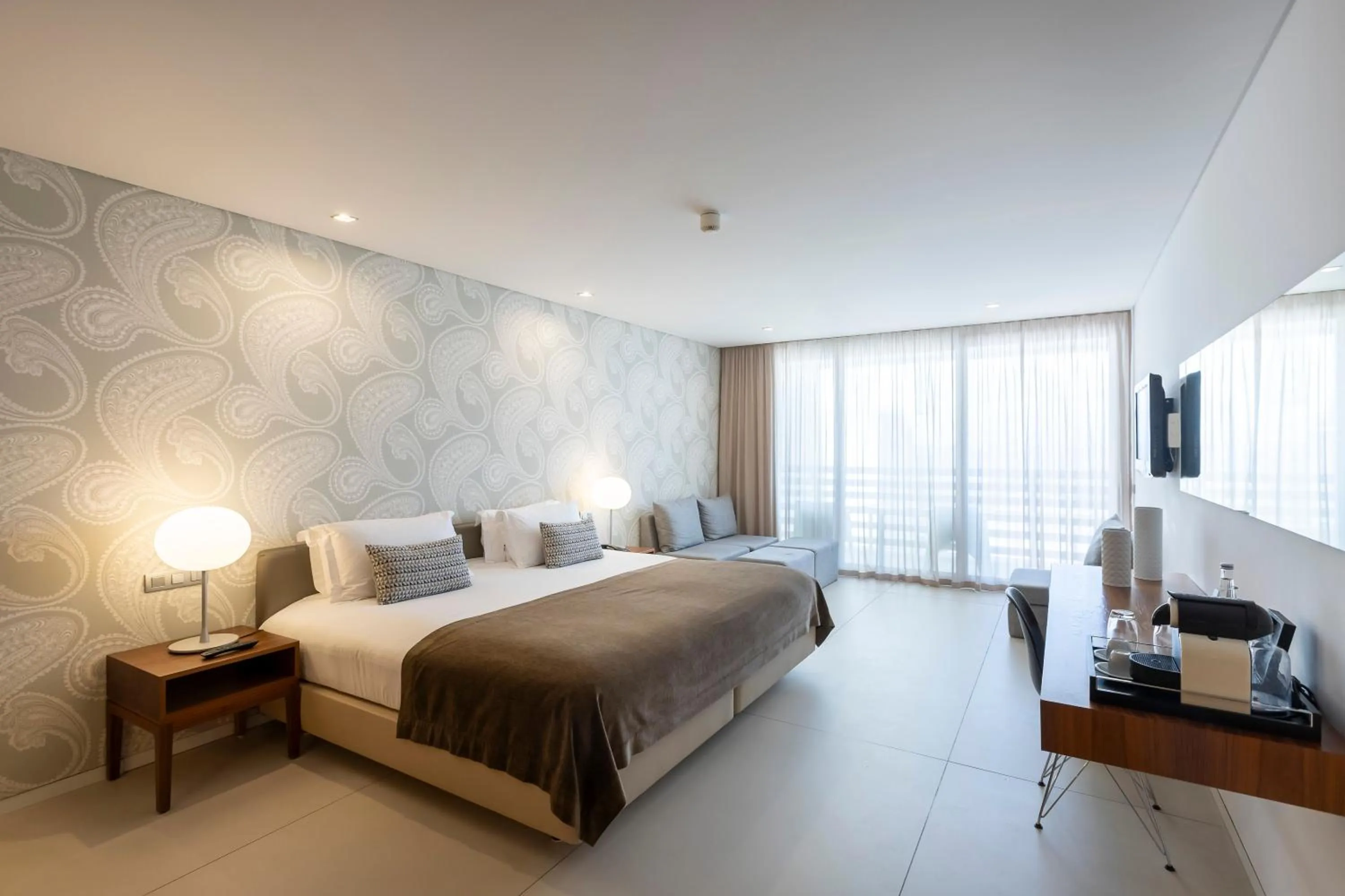 Bedroom, Bed in Troia Design Hotel