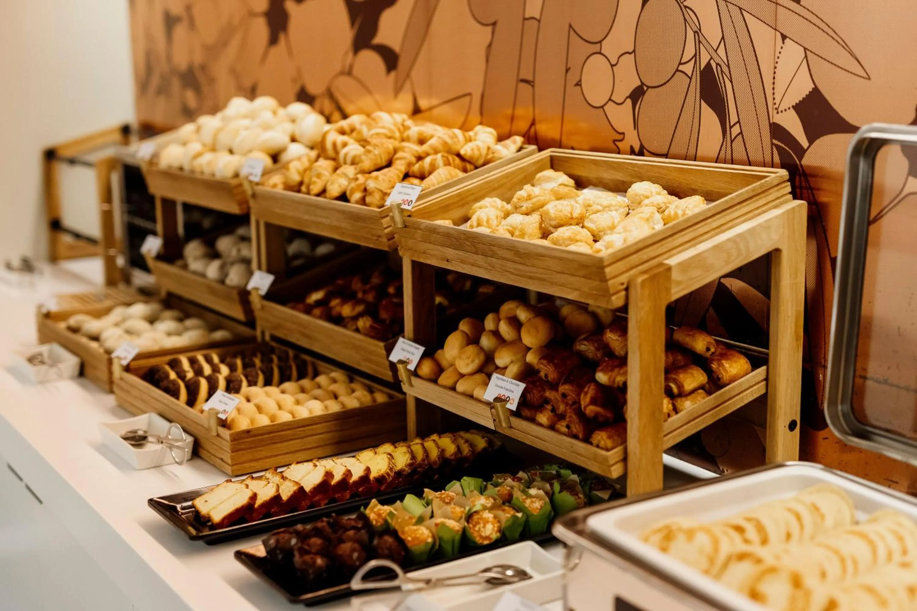 Buffet breakfast in Troia Design Hotel