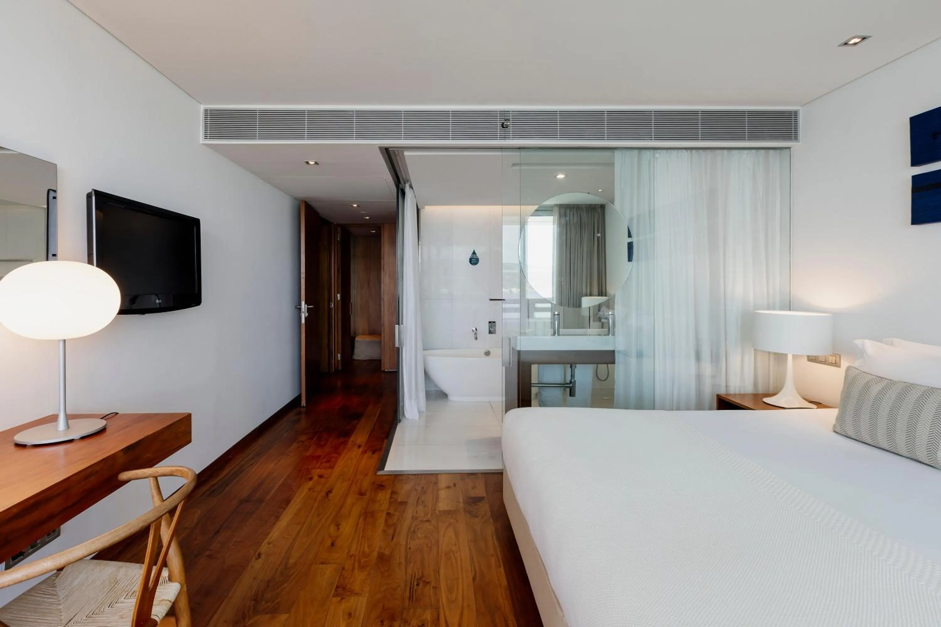 Bed in Troia Design Hotel