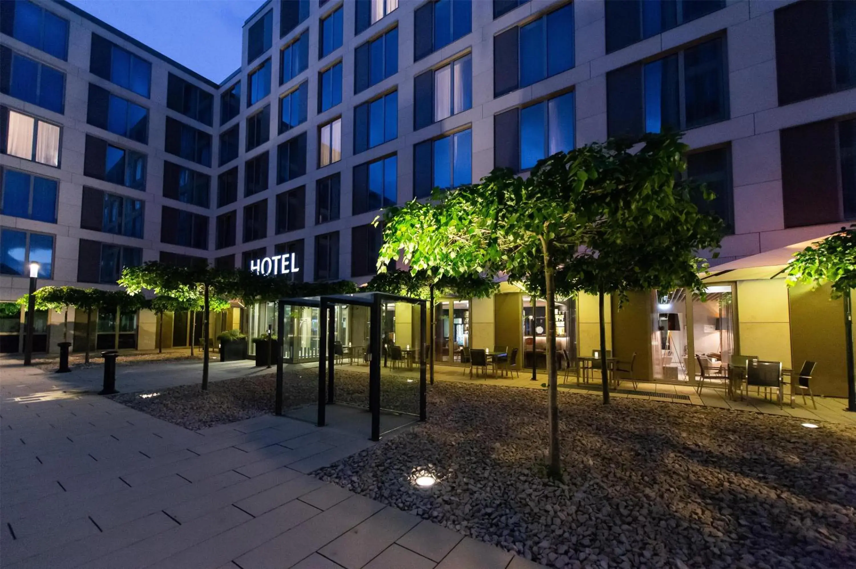 Property building in Best Western Hotel Wiesbaden Property building in Best Western Hotel Wiesbaden