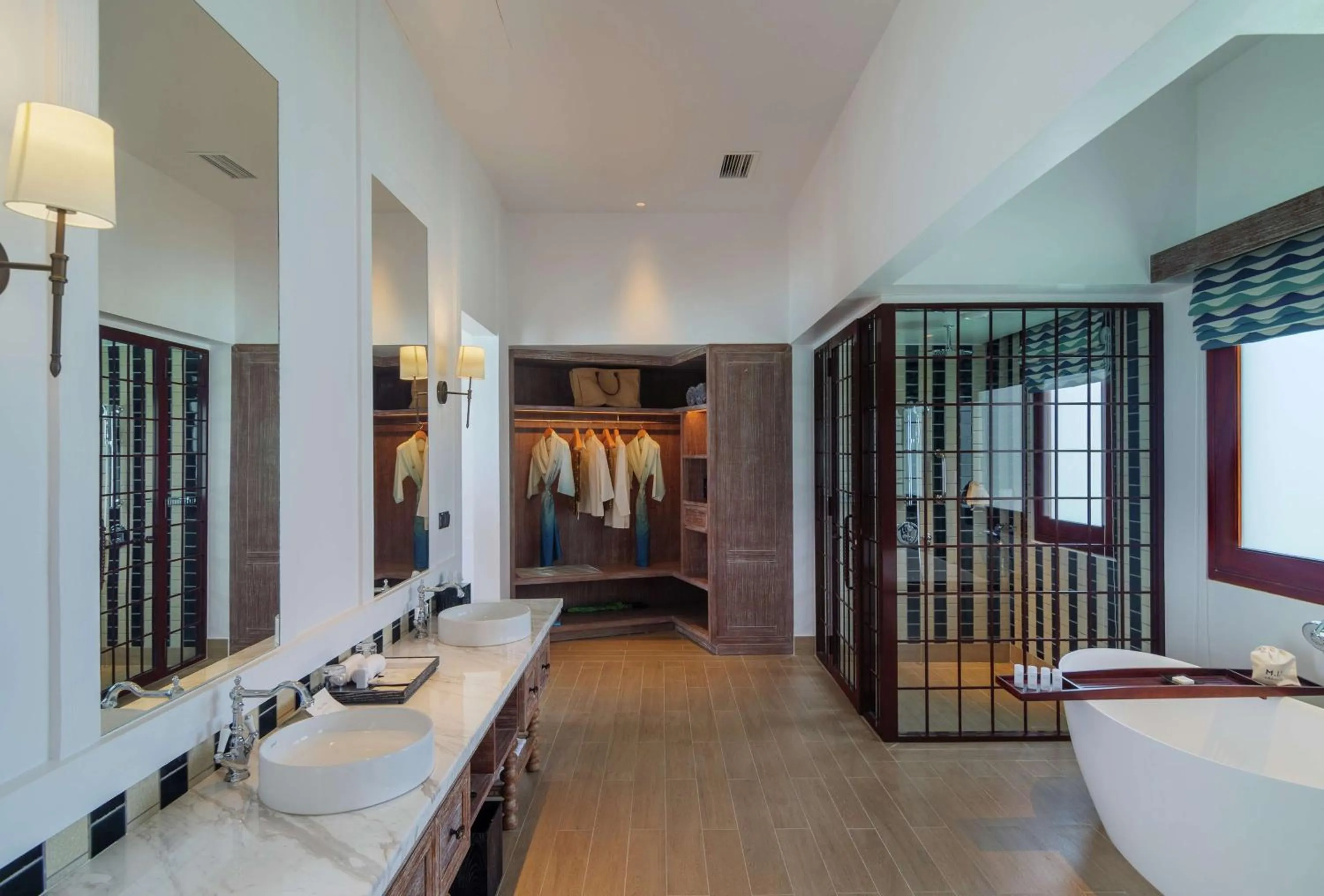 Bathroom, Bed in SAii Lagoon Maldives, Curio Collection By Hilton