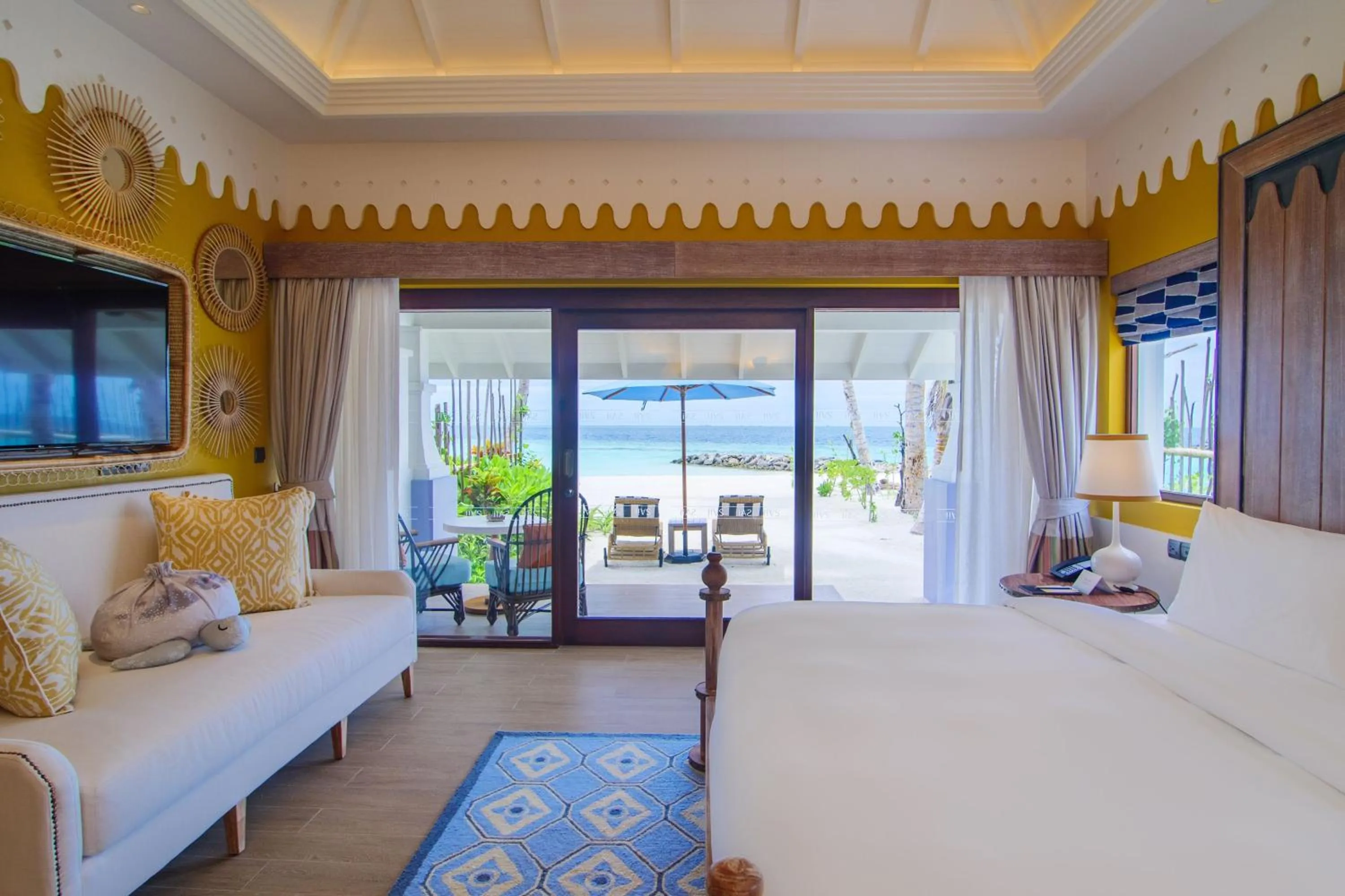 Bed in SAii Lagoon Maldives, Curio Collection By Hilton