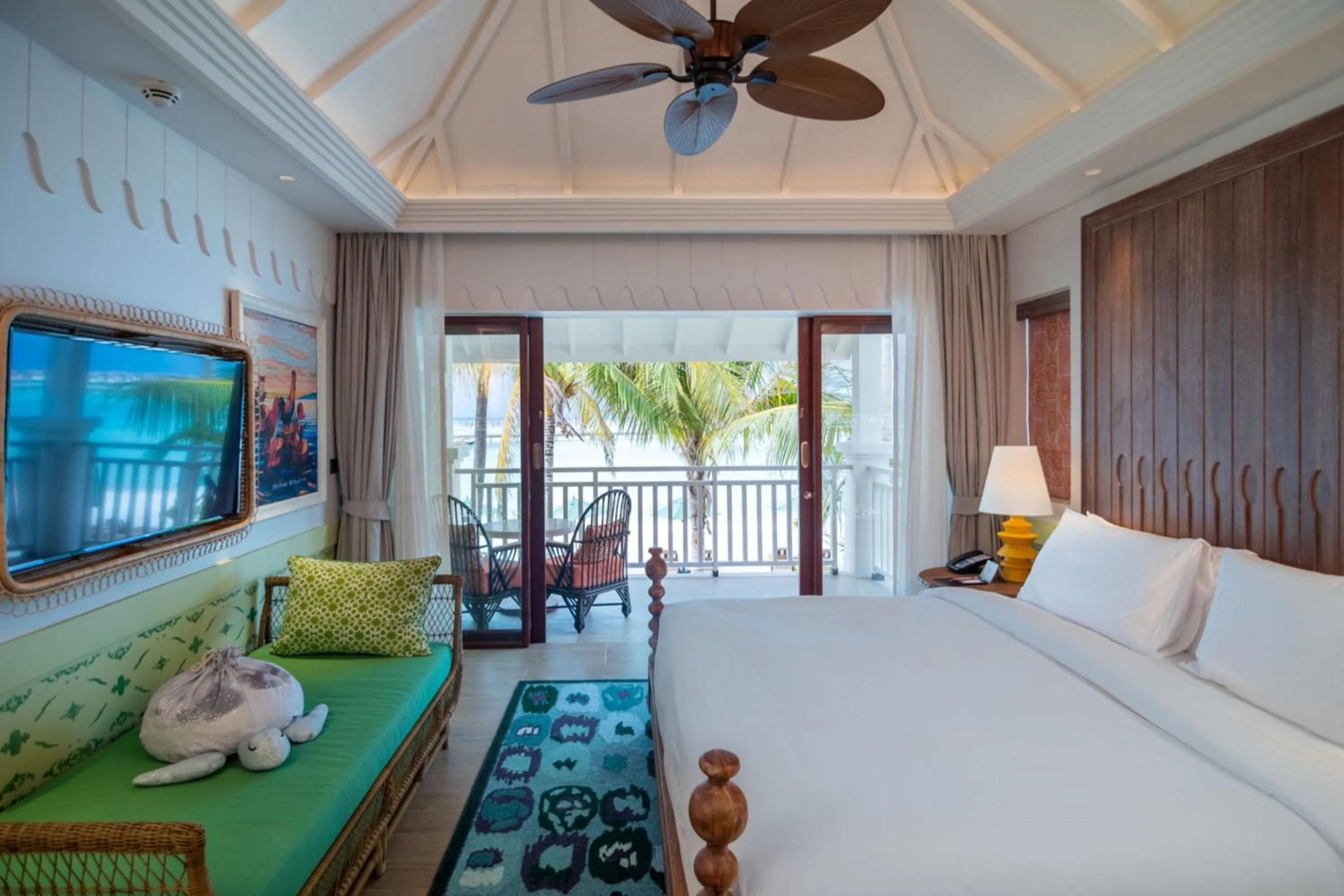 Bed in SAii Lagoon Maldives, Curio Collection By Hilton