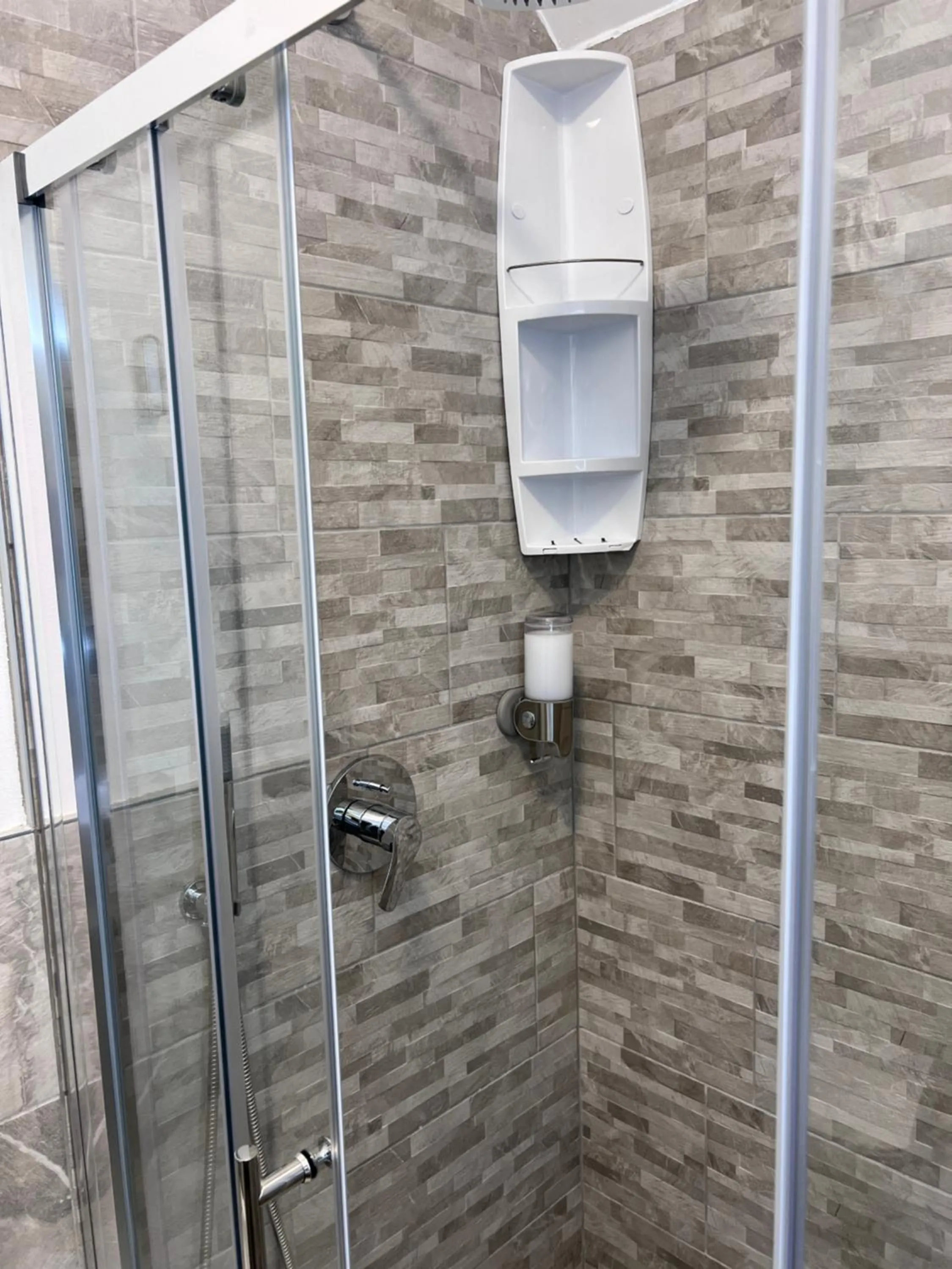 Shower in Residence Diaz
