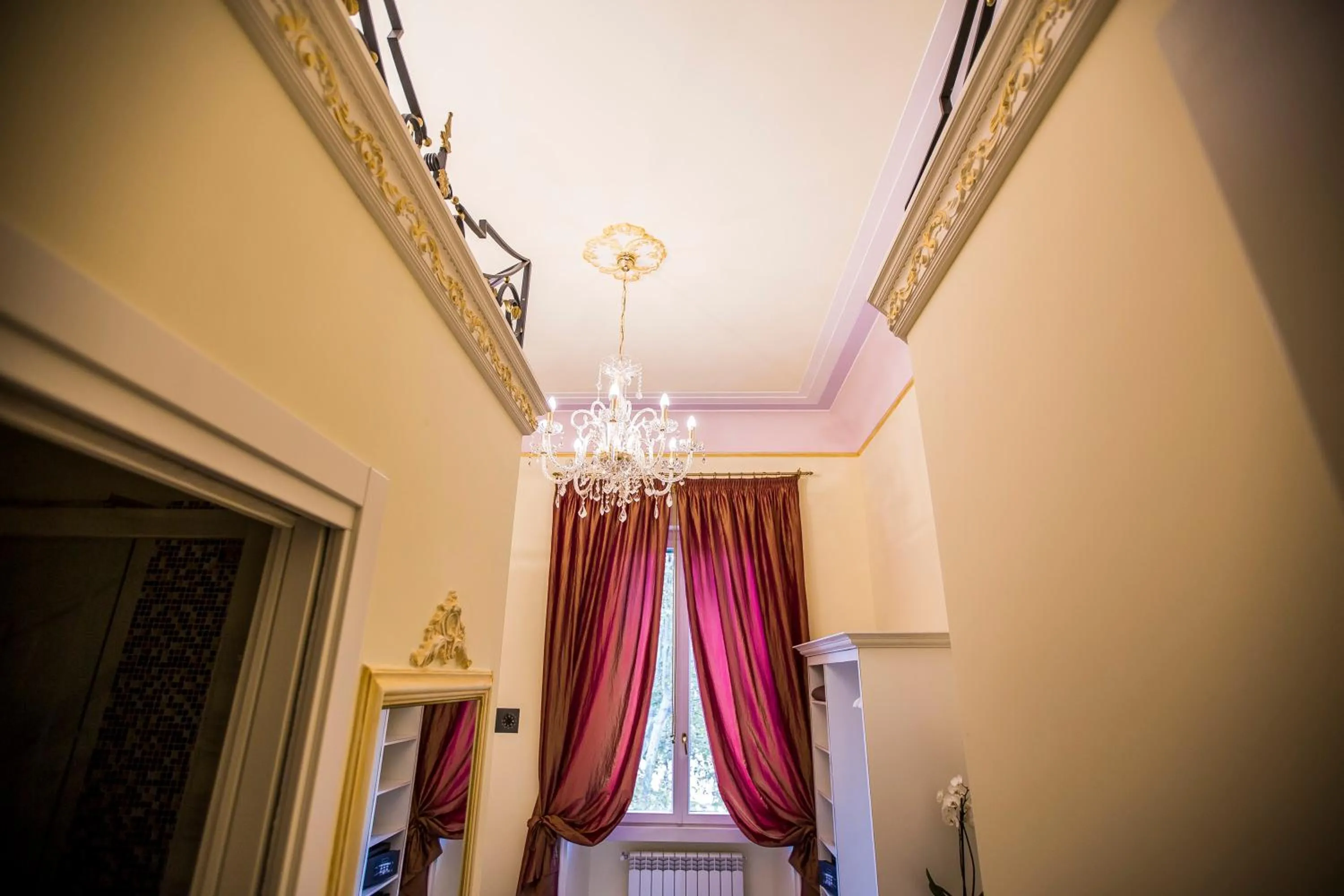 Decorative detail in Trastevere Royal Suite Trilussa