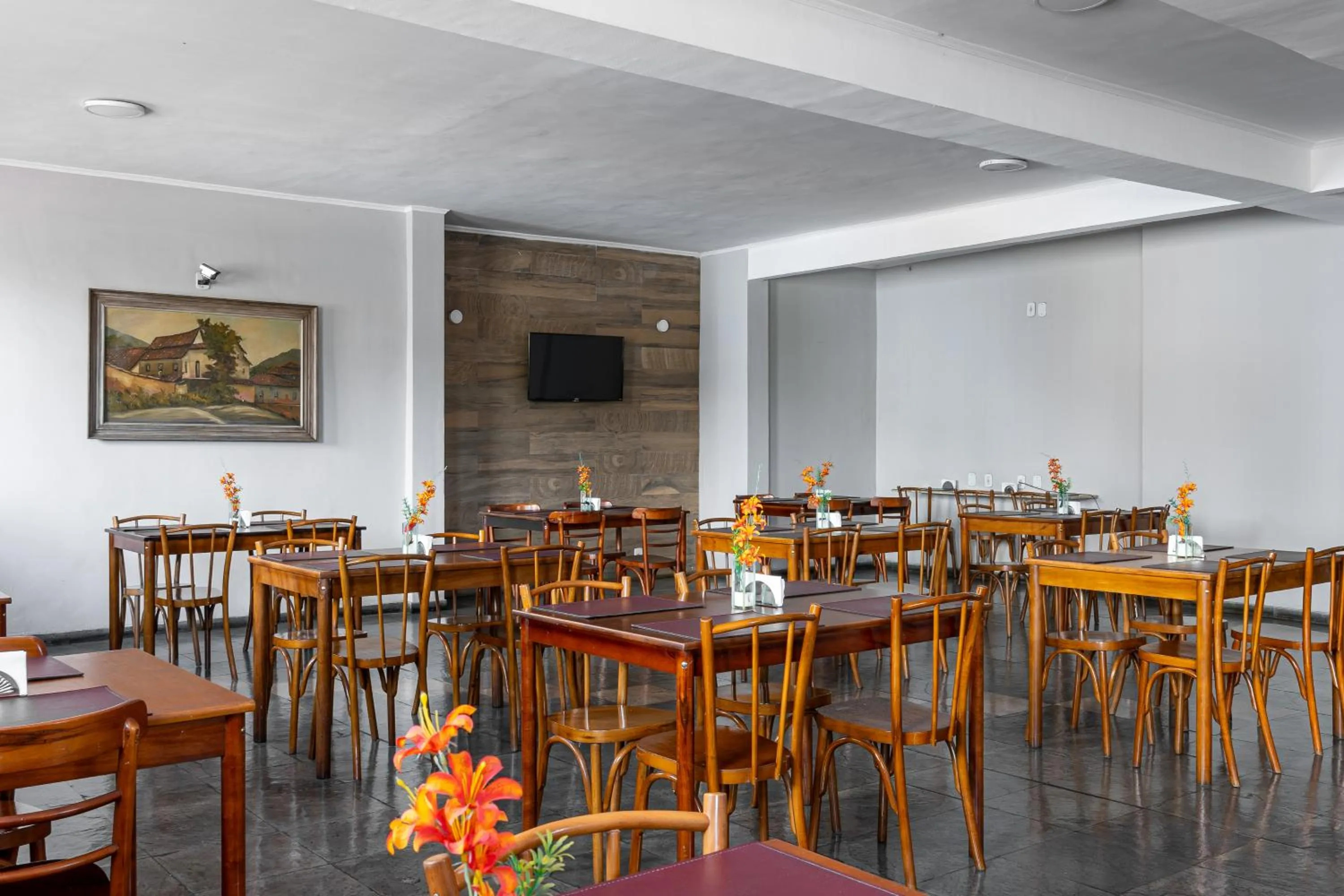 Restaurant/places to eat in Plaza Hotel São José dos Campos