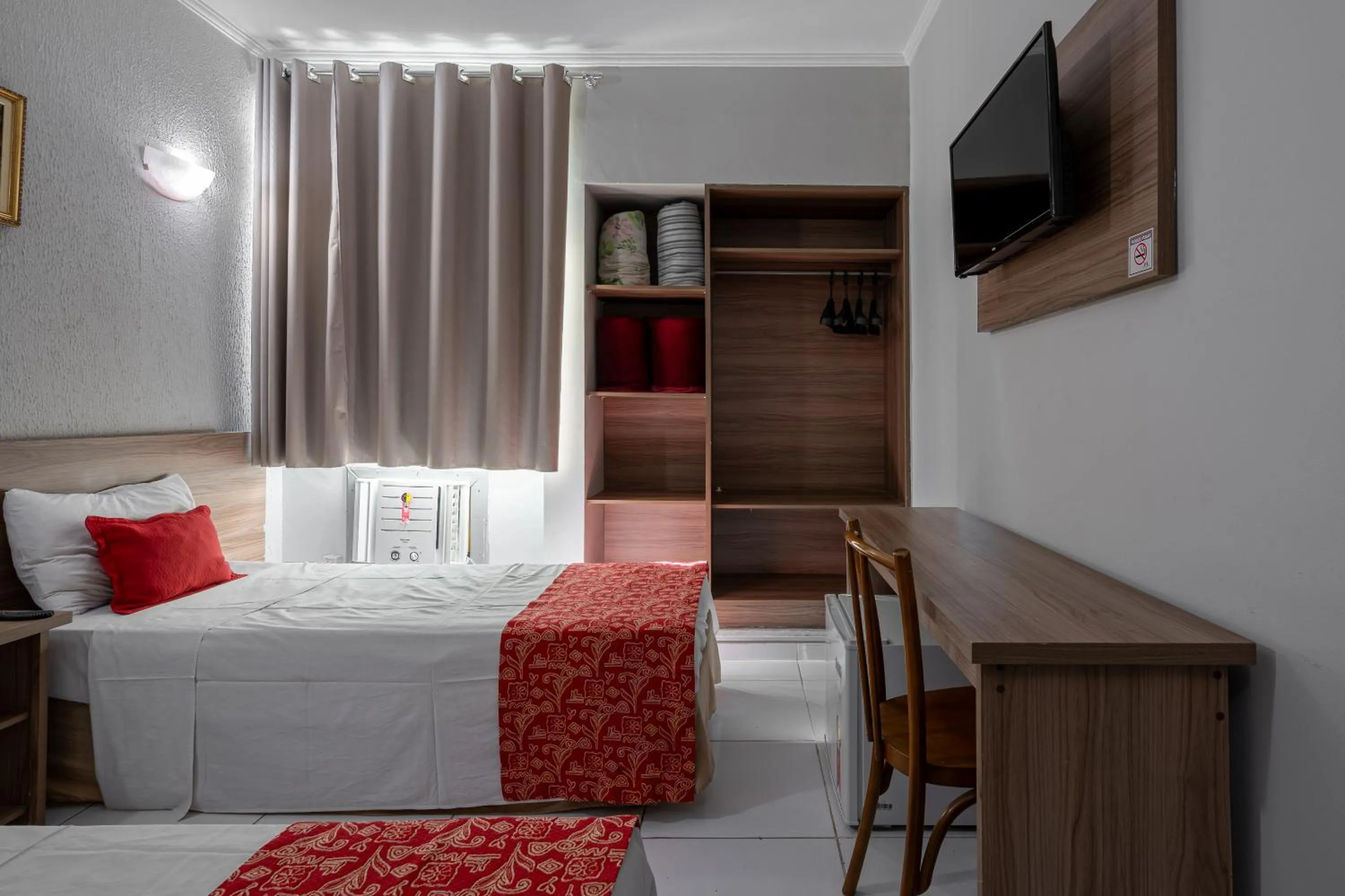 Bedroom, Bed in Plaza Hotel São José dos Campos