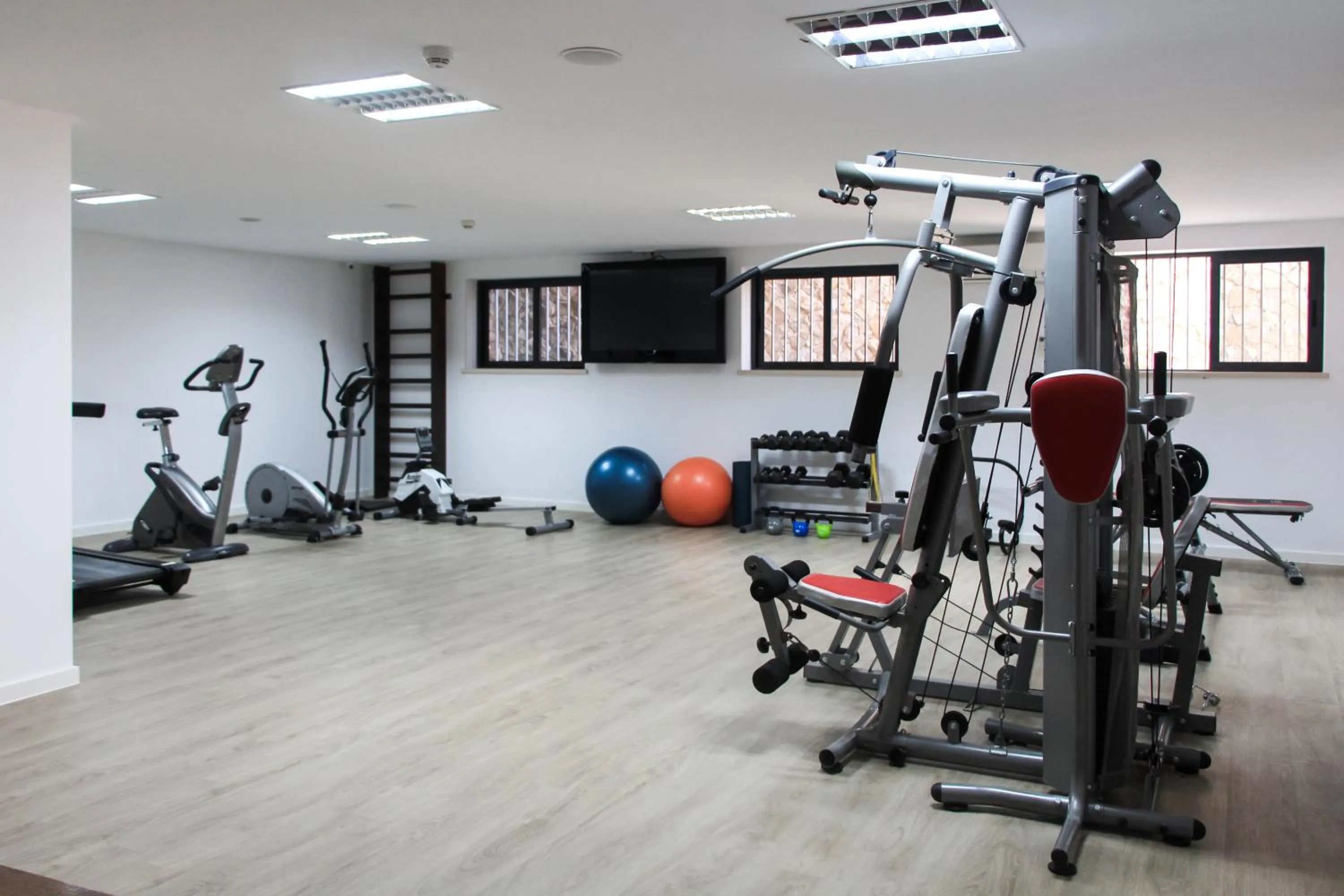 Fitness centre/facilities in Vitors Village