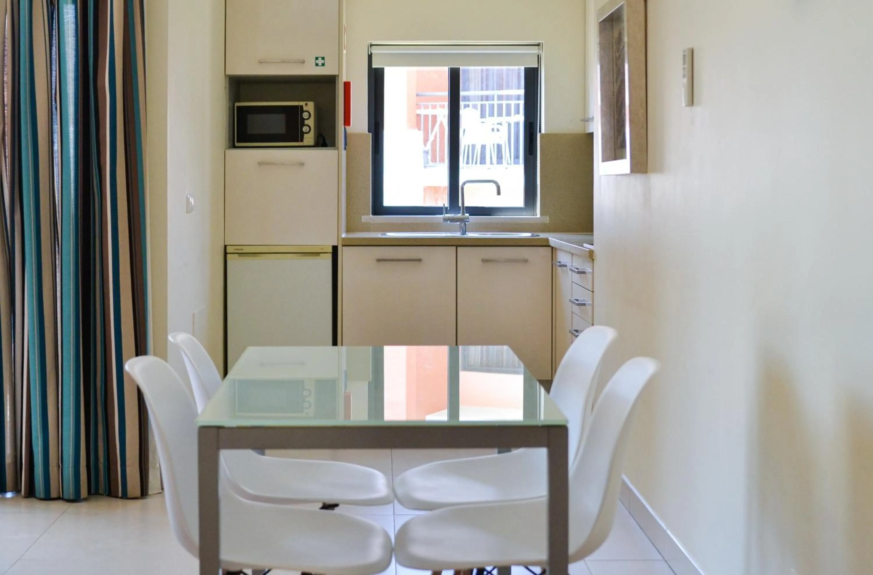 Kitchen or kitchenette in Vitors Village