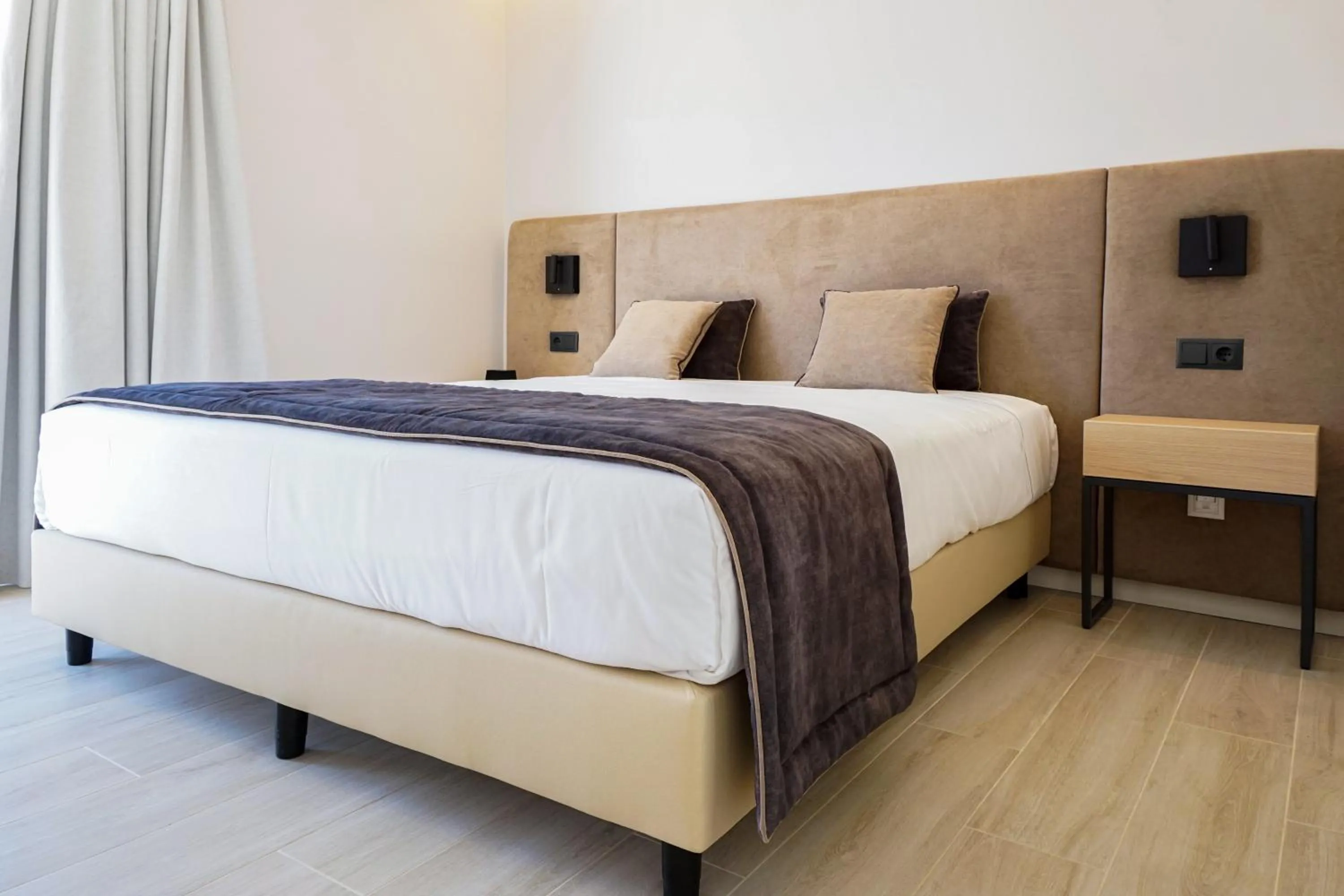 Bedroom, Bed in Vitors Village