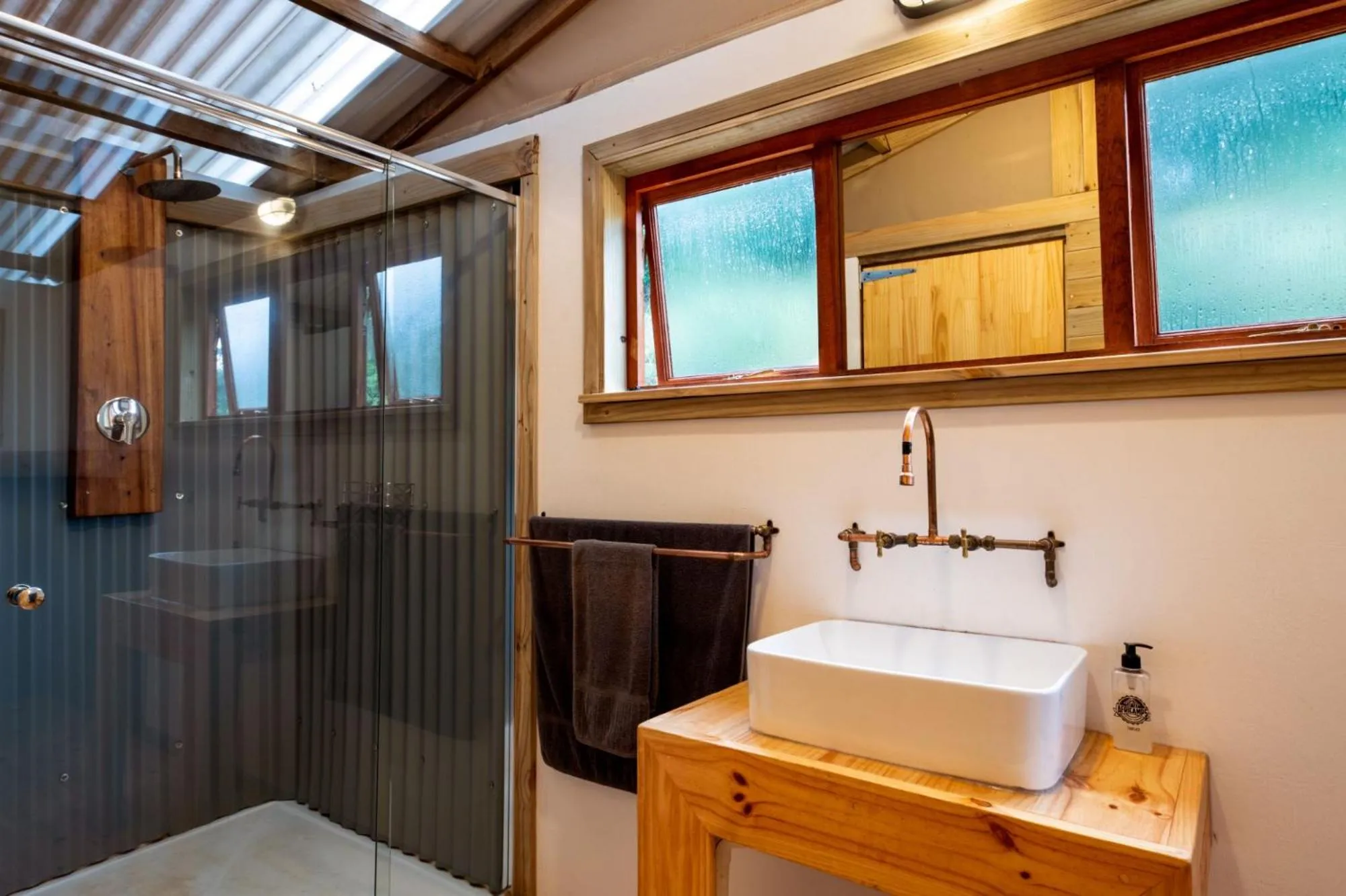 Bathroom in AfriCamps at Doolhof Wine Estate