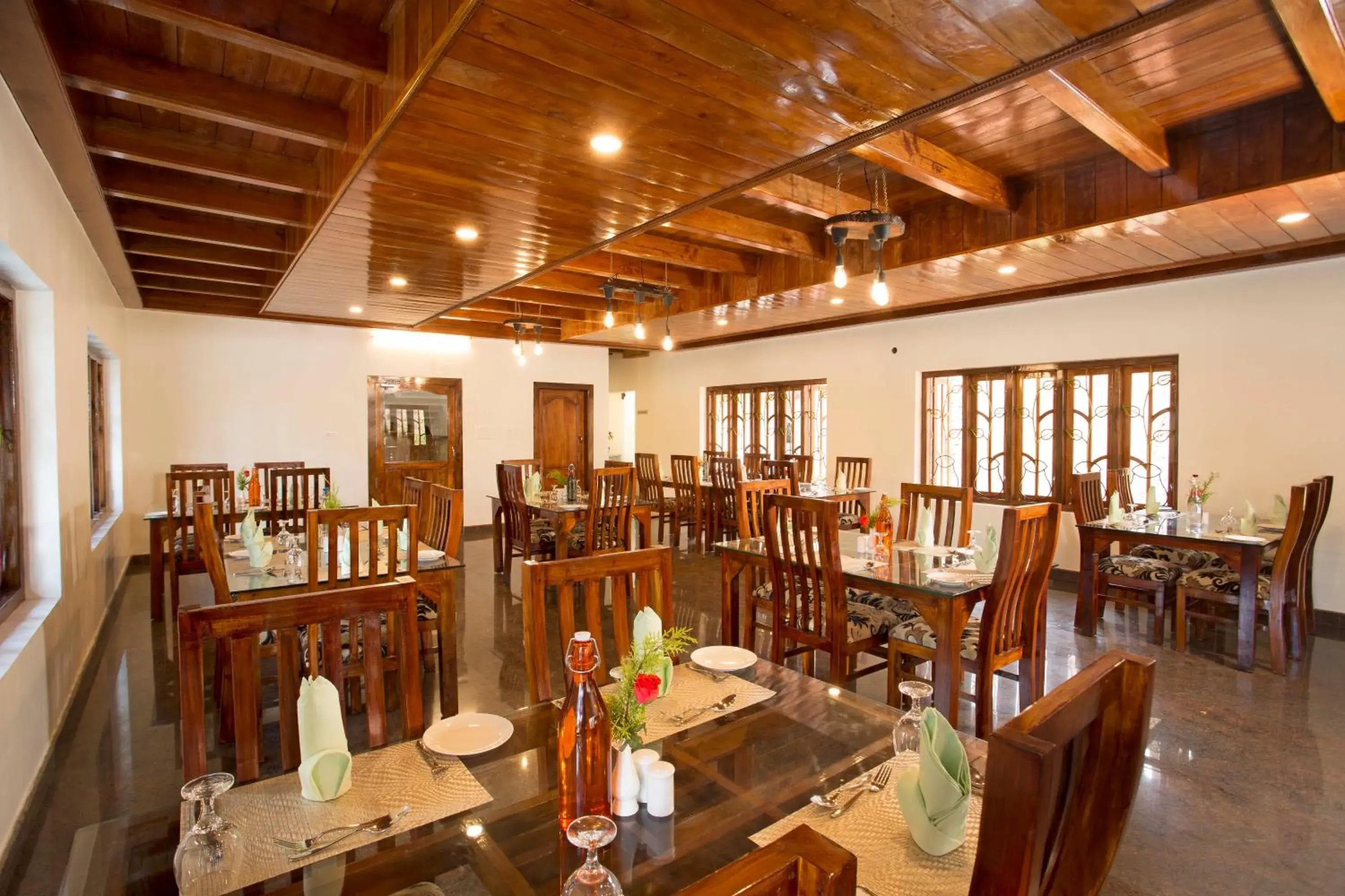 Restaurant/places to eat in Spices Lap, Thekkady Restaurant/places to eat in Spices Lap, Thekkady
