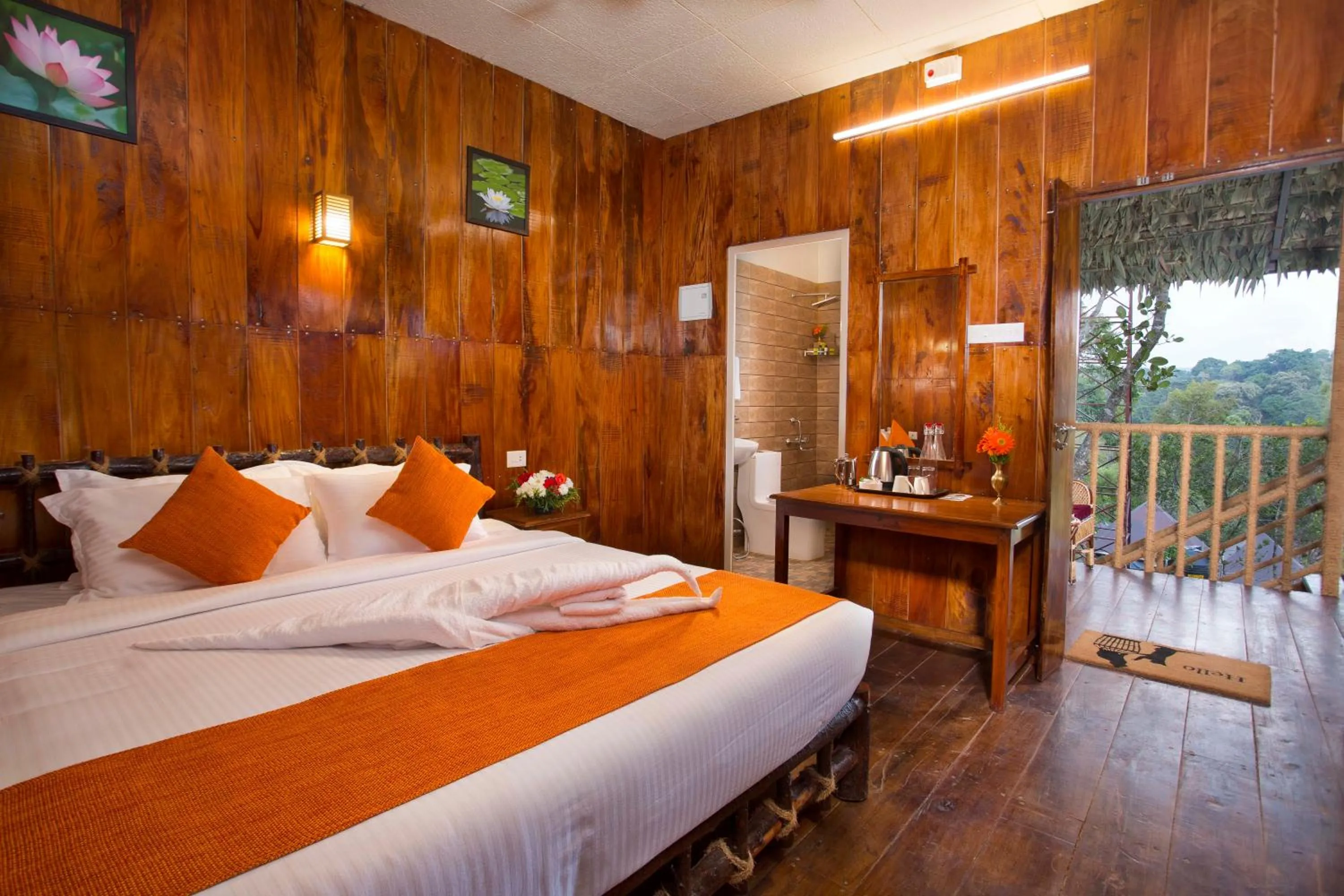 Photo of the whole room, Bed in Spices Lap, Thekkady