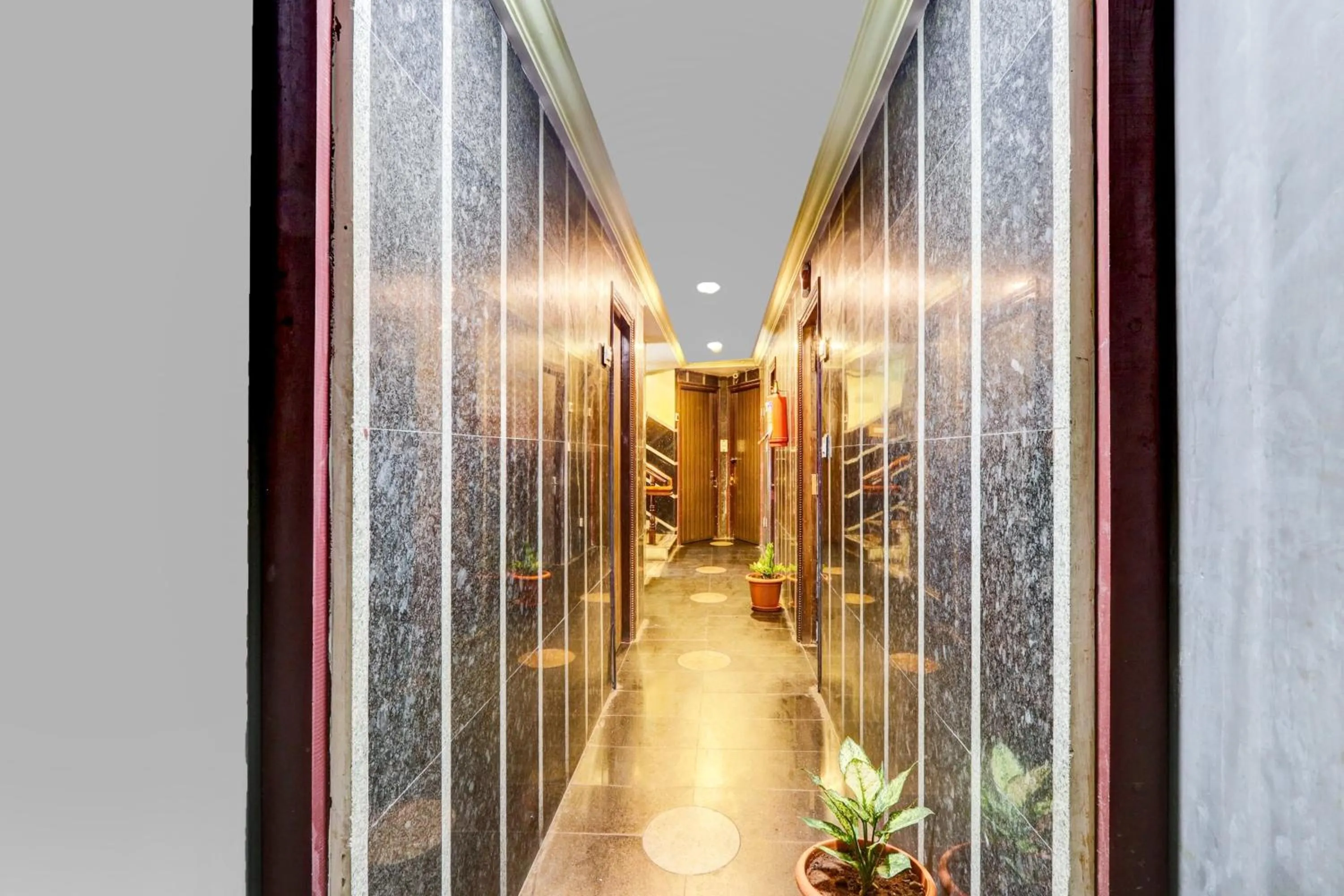 Lobby or reception in Super Hotel O Hanuman Pet Near Railway Station