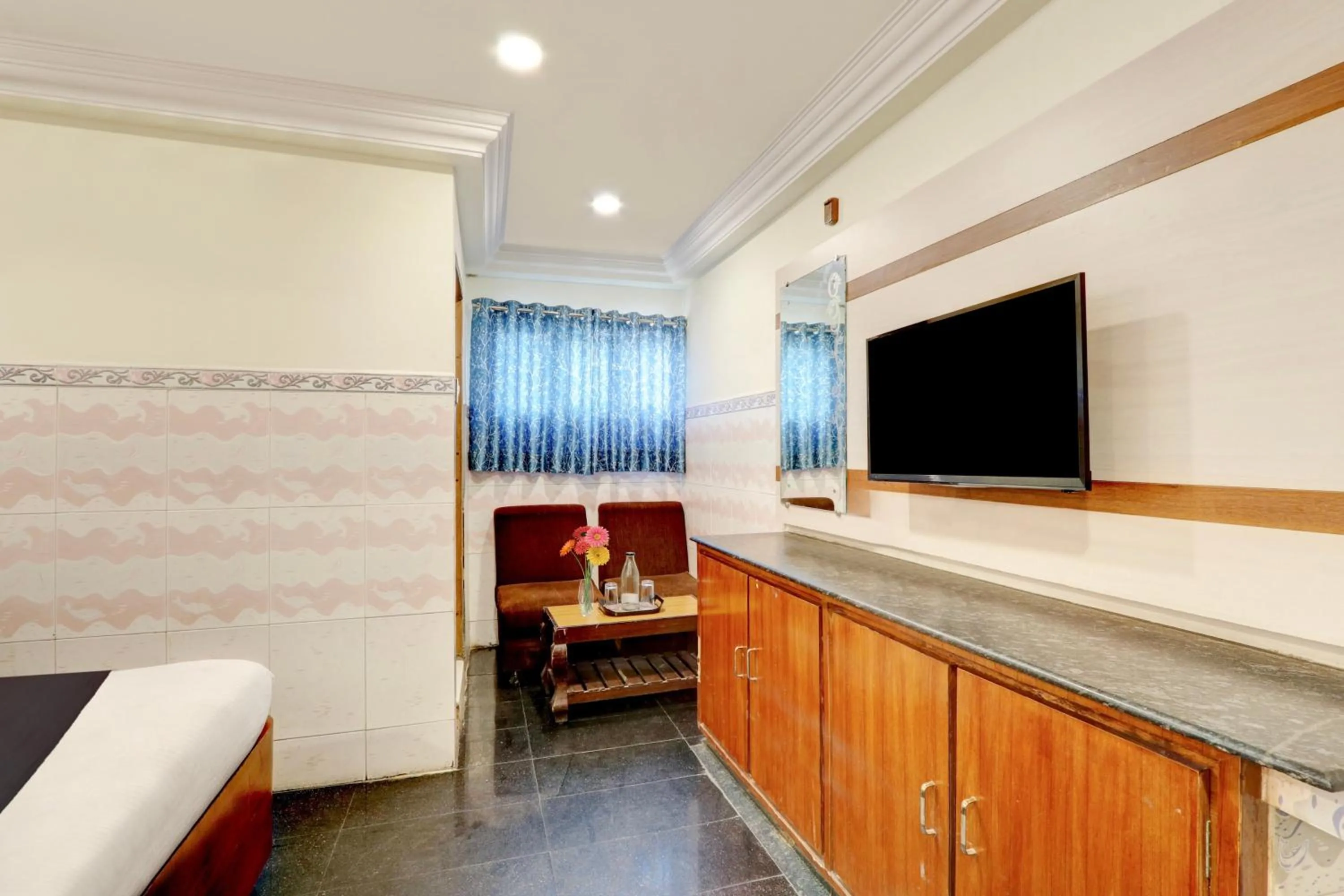 Bedroom in Super Hotel O Hanuman Pet Near Railway Station