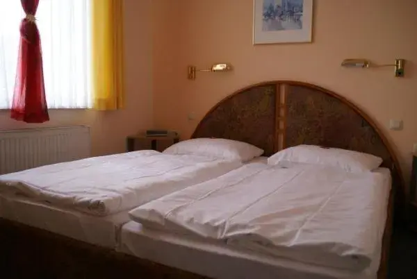 Double Room - single occupancy in Weser Wasserbetten Hotel Baxmann Double Room - single occupancy in Weser Wasserbetten Hotel Baxmann